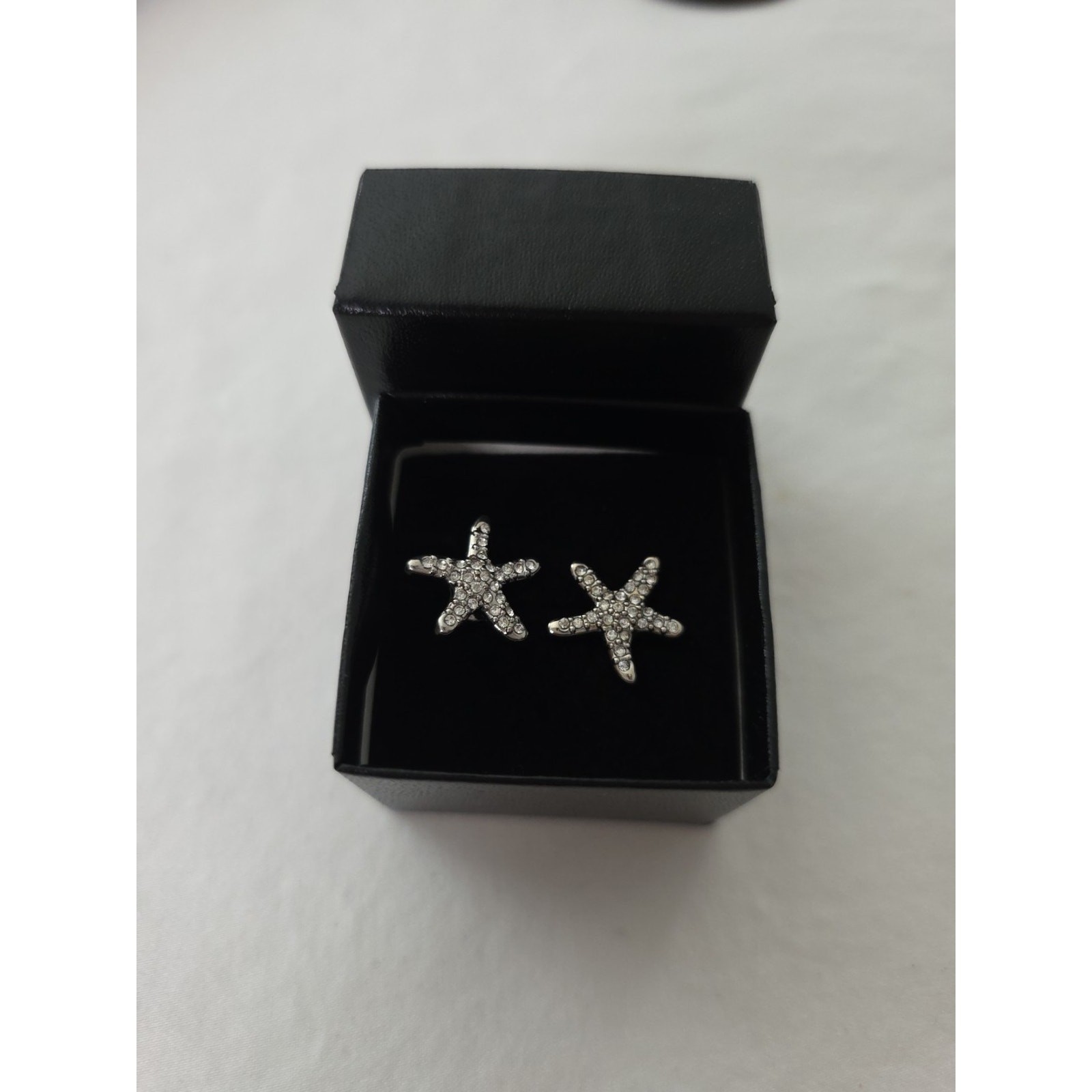 7 Charming Sisters Silver Plated Starfish Earrings Rhinestone Stud Pierced New