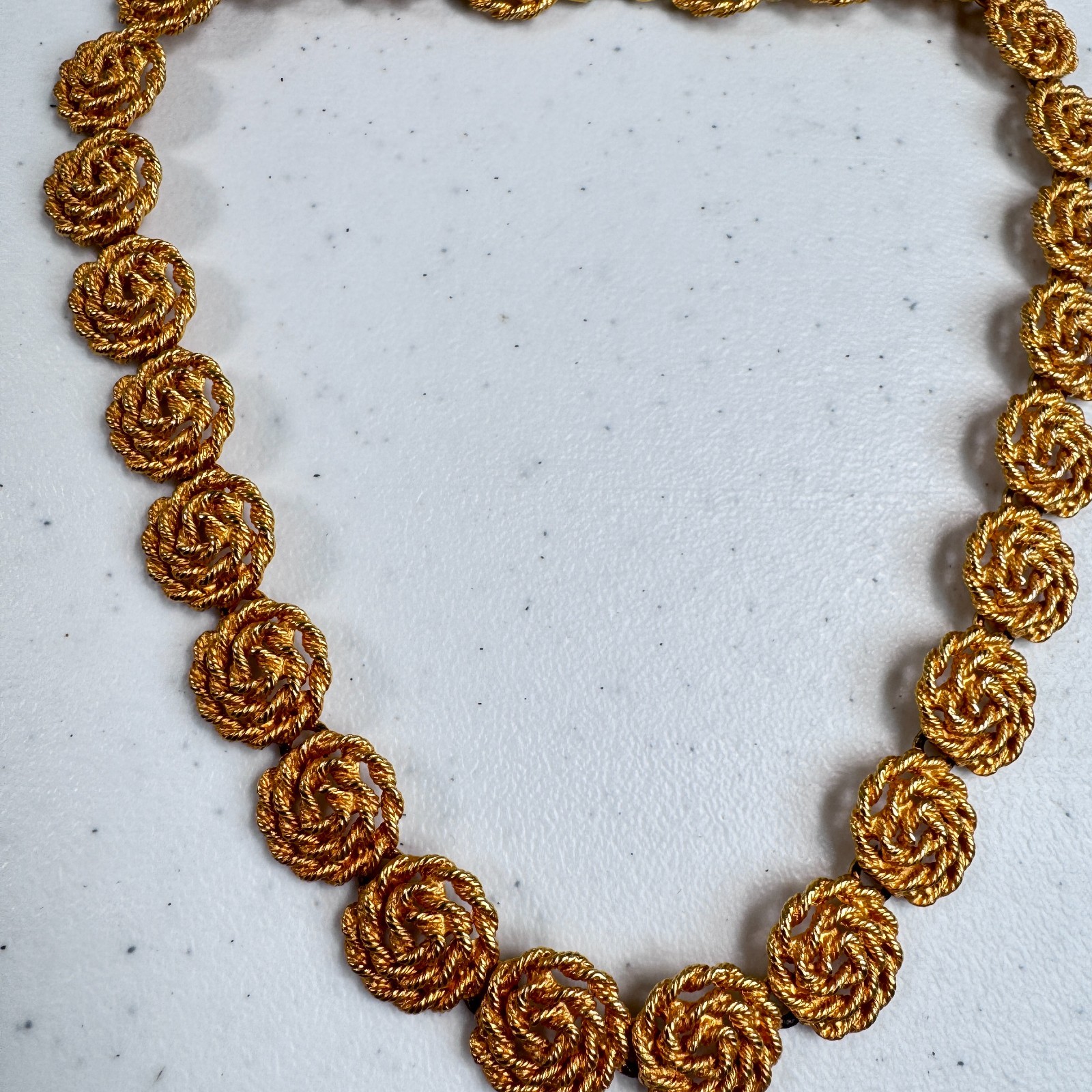 Vintage Necklace Gold Tone Swirl Spiral Chain Rosette Twisted Rope Floral Link