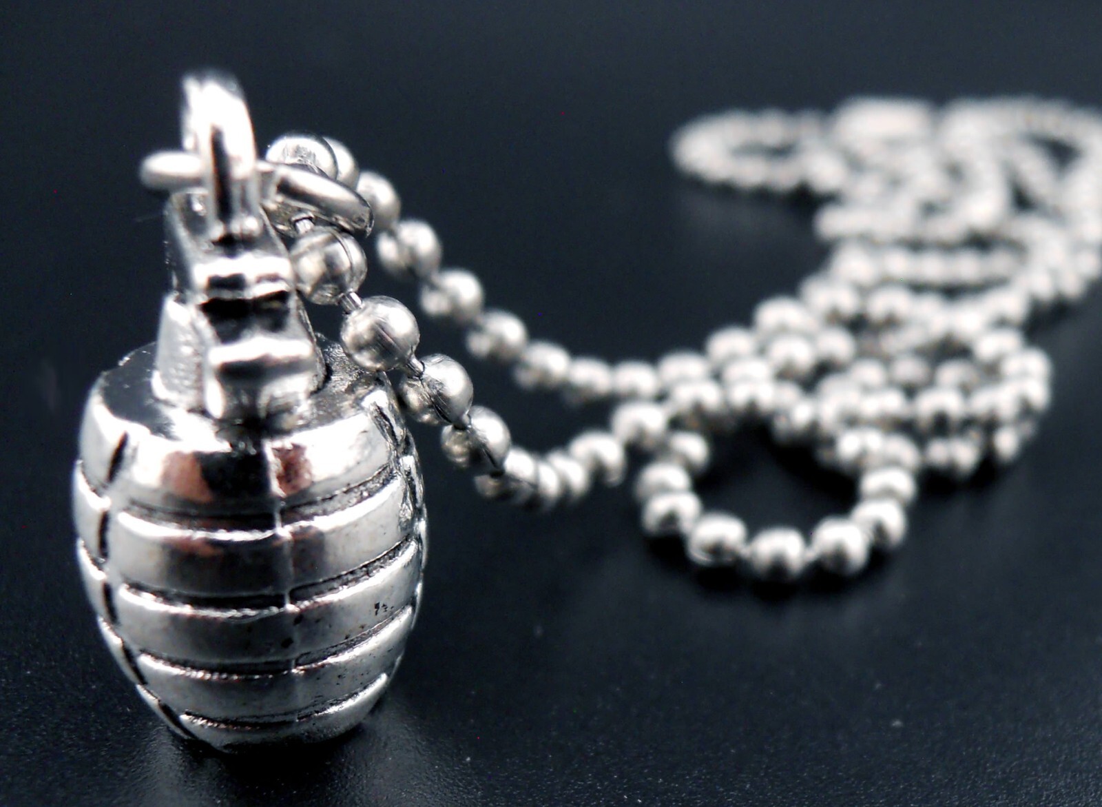 Hand Grenade Necklace Pineapple Pendant Stainless Ball Chain New MK 2 Weapon