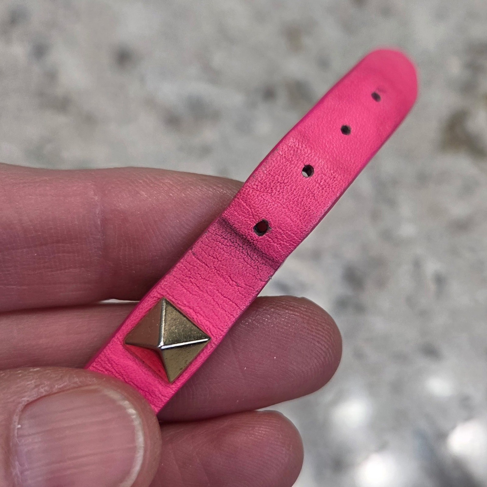 Valentino Garavani Rockstud Pink Rockstud Leather Bracelet Made in Italy
