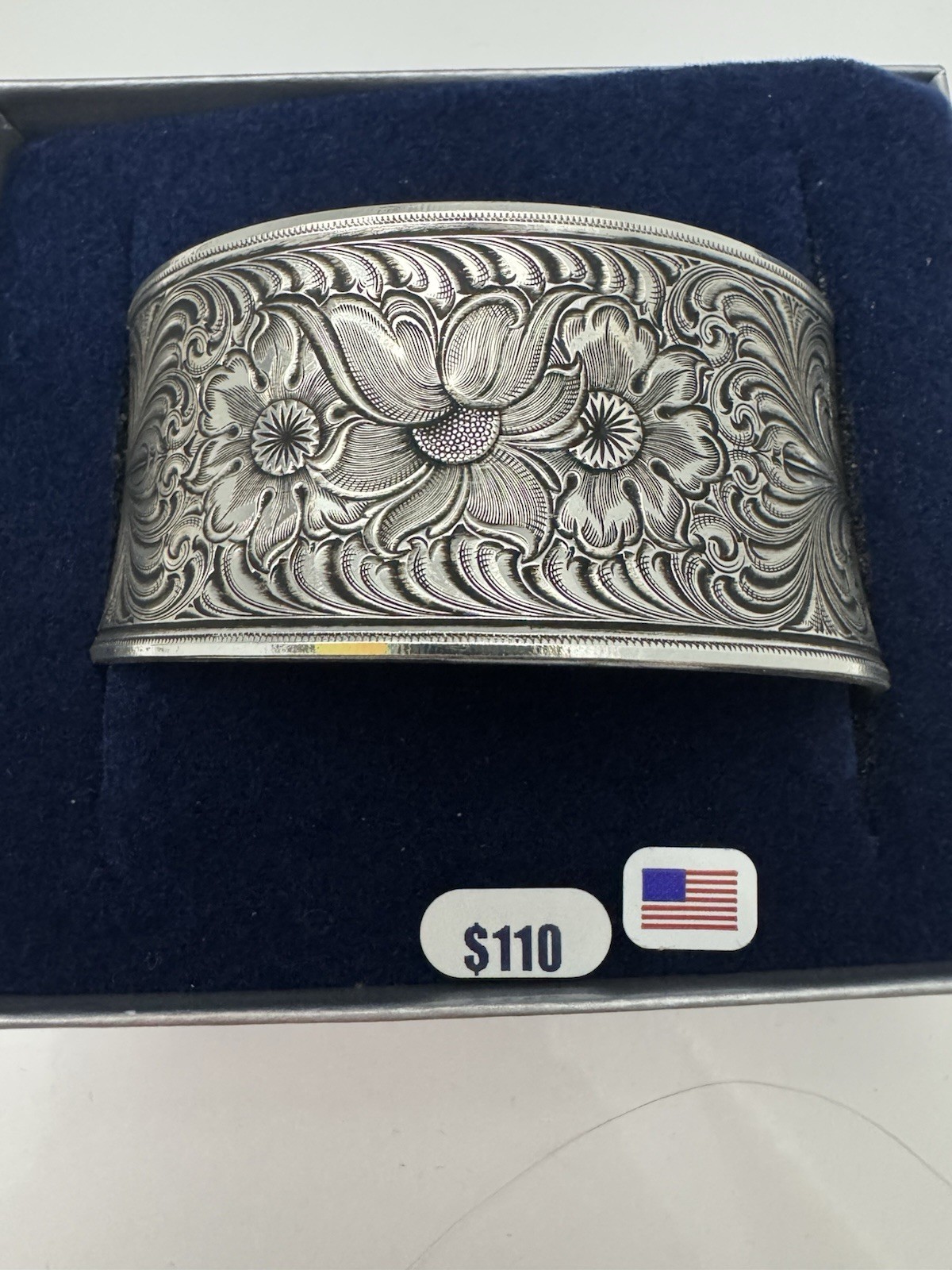 Montana Silversmiths Floral Engraved Silver Tone Cuff Bracelet Western NIB