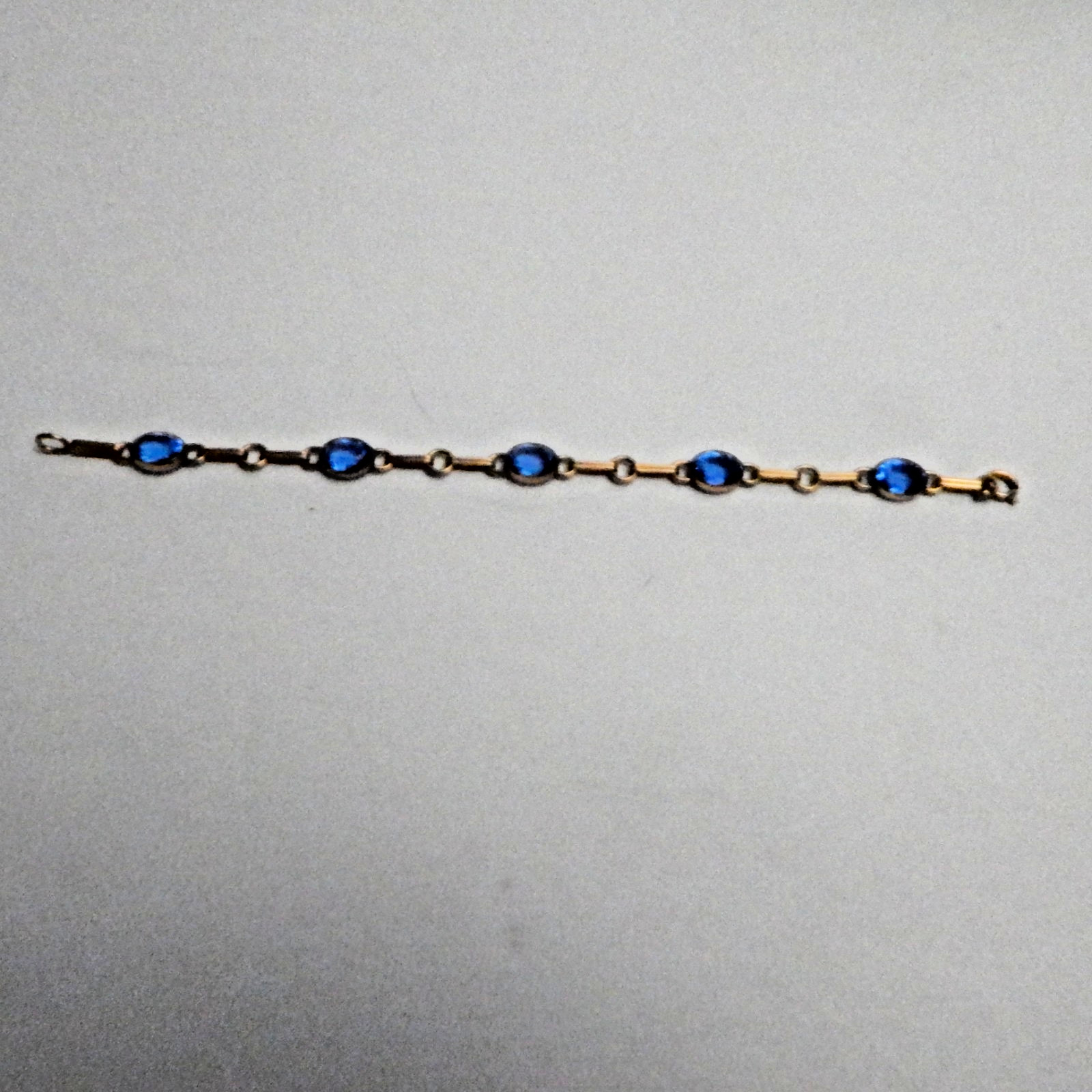 5 Stone Saphire Gold Colored Bracelet 5 Stones
