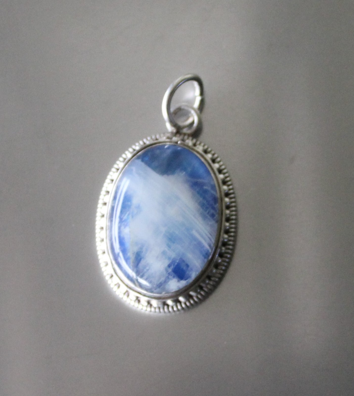 Vintage Solid Sterling Silver Labradorite Pendant ~ 8.5 grams ~ 3/4 x 1 3/8 inch