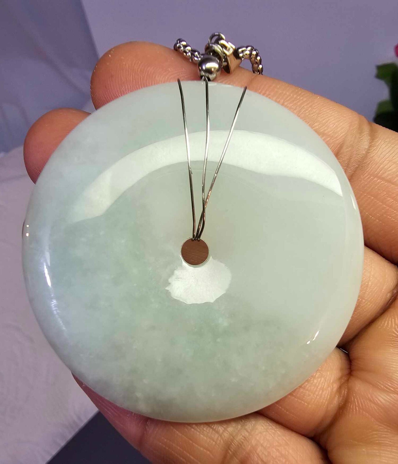Jadeite jade disc pendant donut circle w/ Silvertone Chain Necklace 23.5″- B25