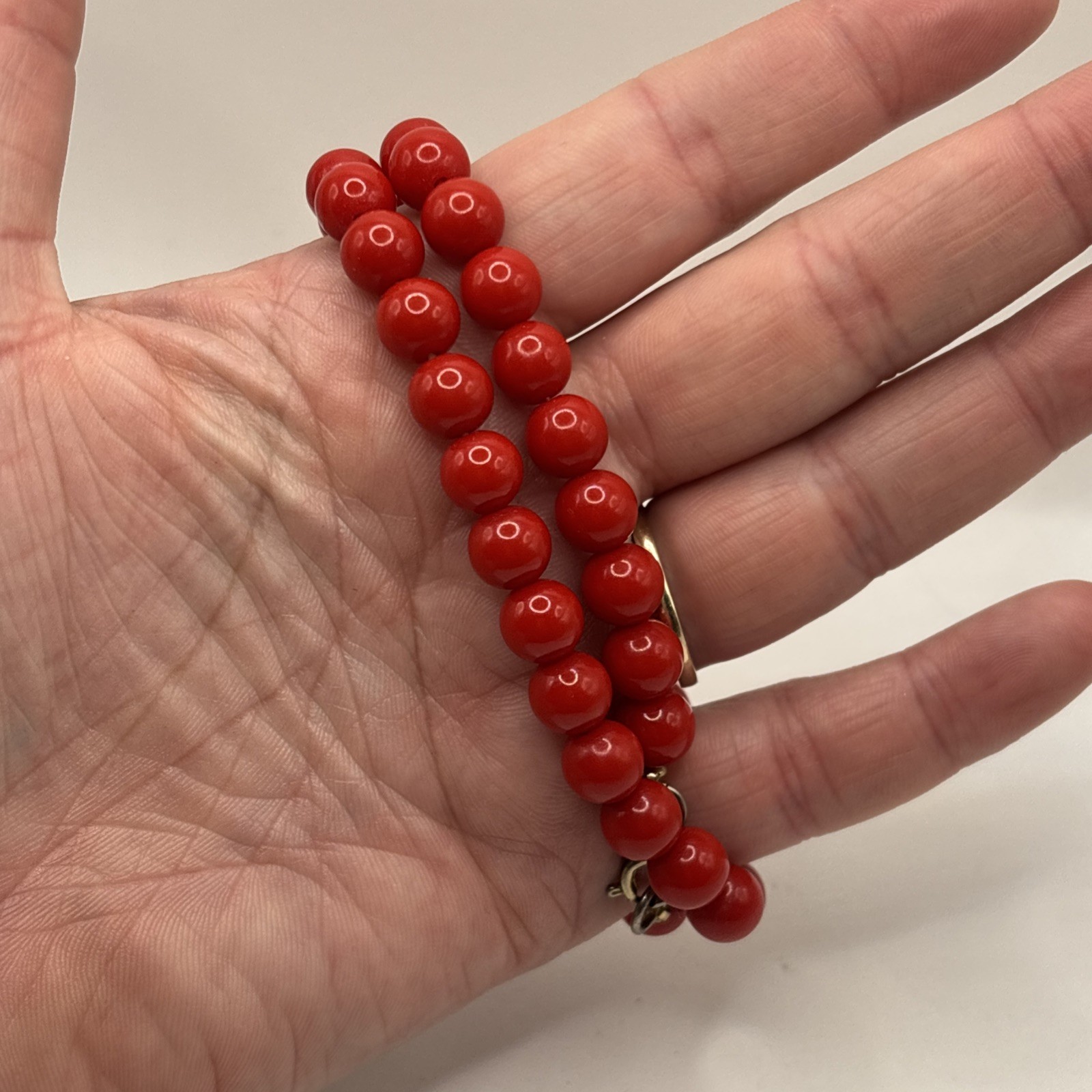 Vintage 9 Inches Solid Red Chunky Round Shaped Beaded Necklace