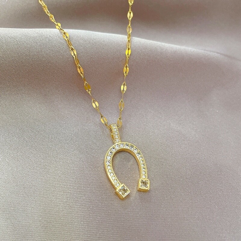 Women’s Fashion Jewelry Gold Cubic Zircon Horseshoe Pendant Necklace 312