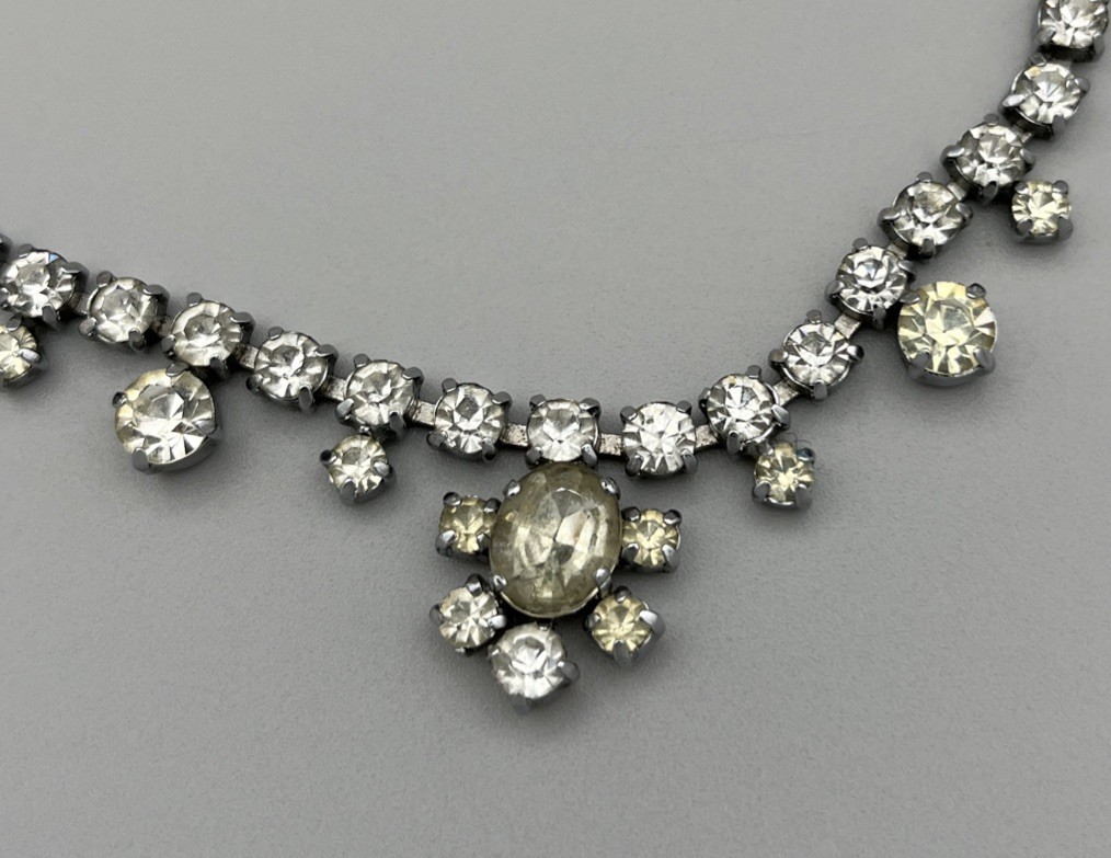 Vintage Rhinestone Statement Necklace Silver Tone 40cm 1950s Glamour Classic