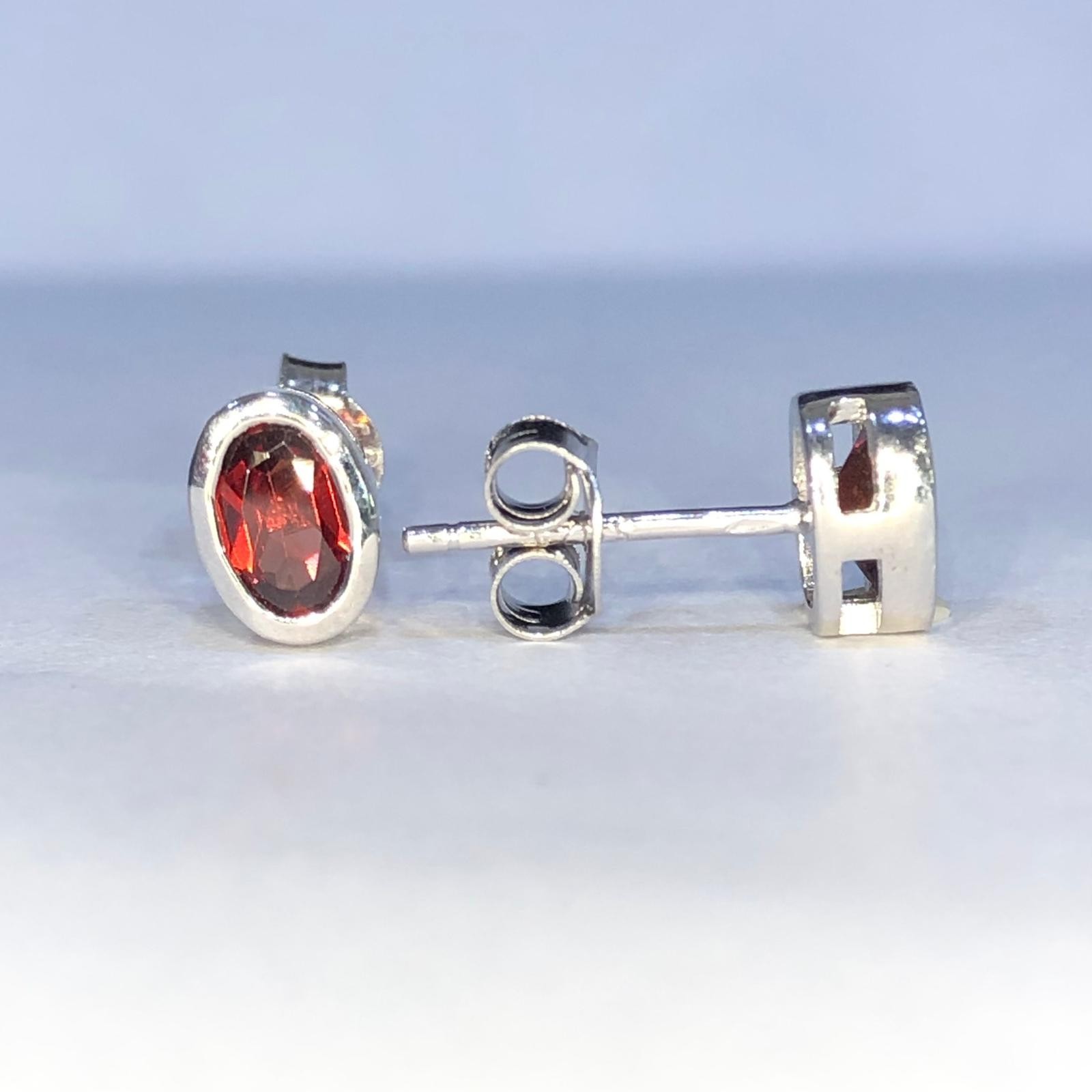 925 Sterling silver Earing Oval Garnet 6X4 MM Natural Gemstone Jewelry