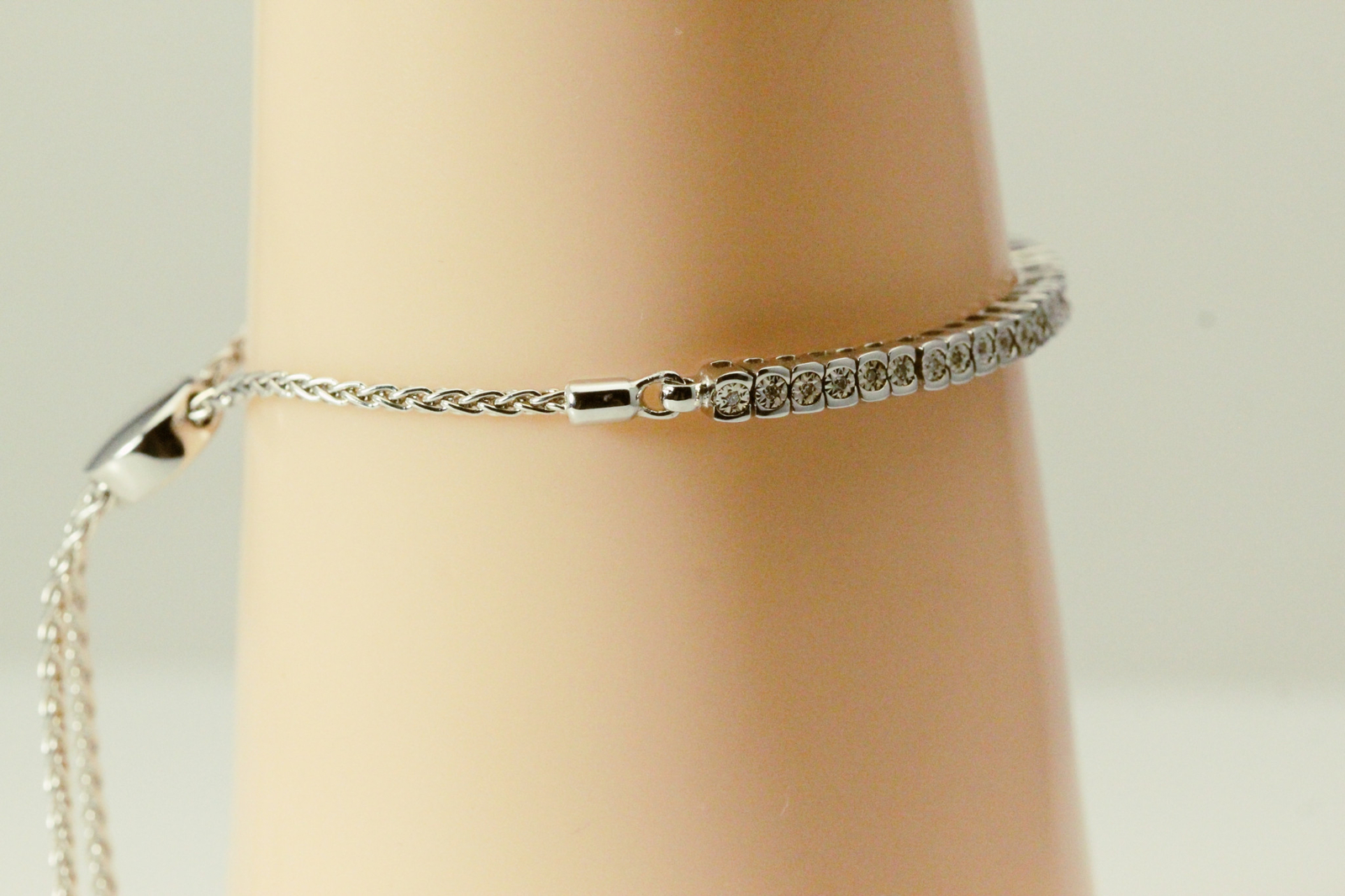 Sterling Silver 925 Adjustable Bracelet with Diamond Accents 9.1 Grams (BR5156)