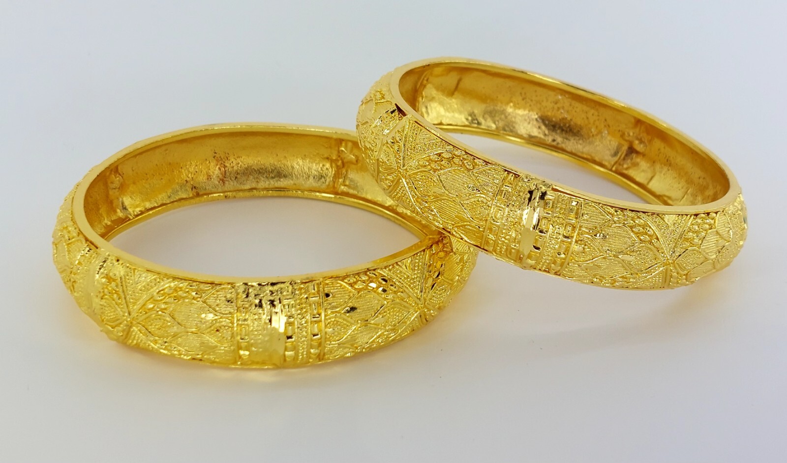 GOLD PLATED STUNNING THICK CHURRI KARRA BANGEL BRACELET SET NEW MODREN DESIGN