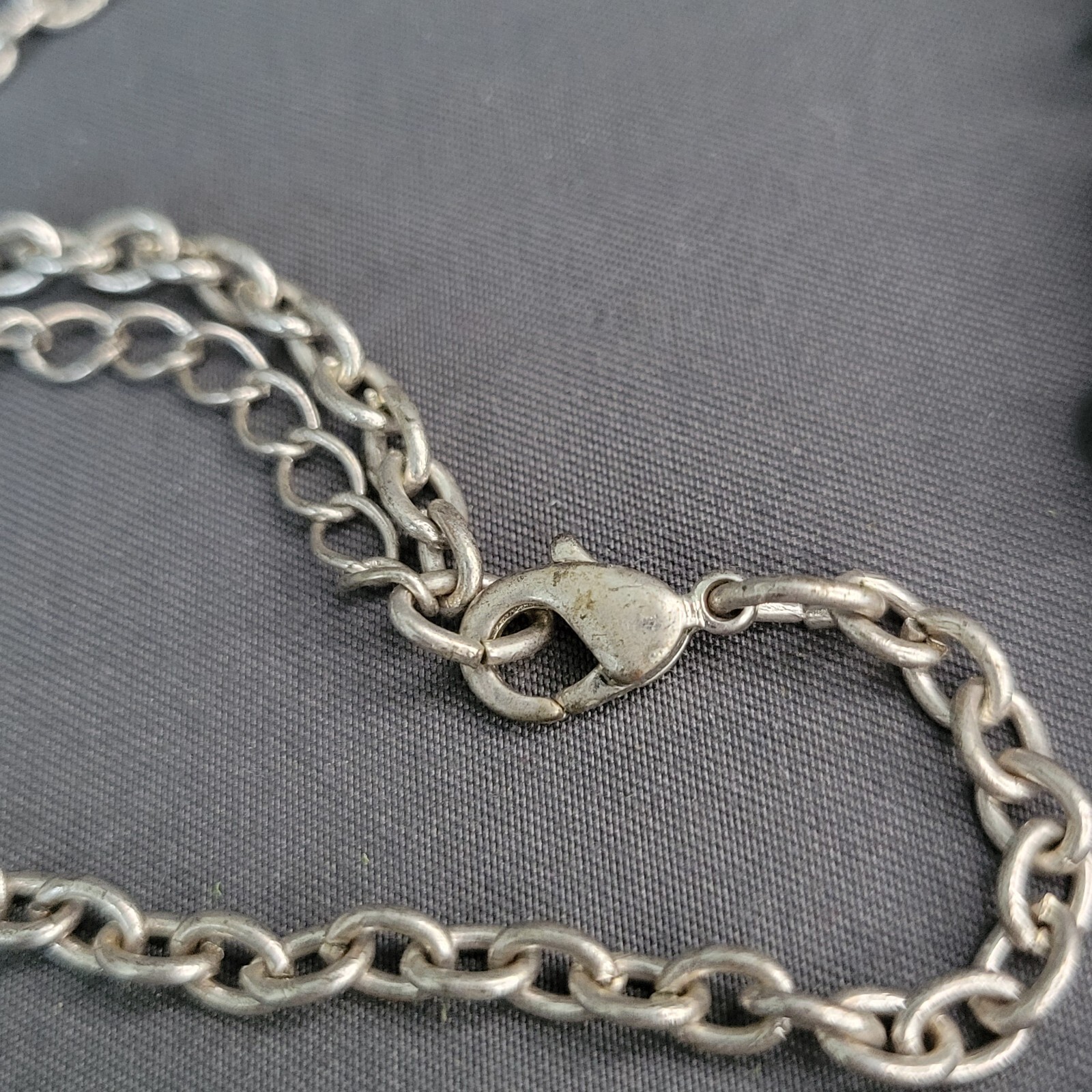 Women’s Statement Necklace Silver Tone Floral Bib Pendant Trace Chain Link 20″