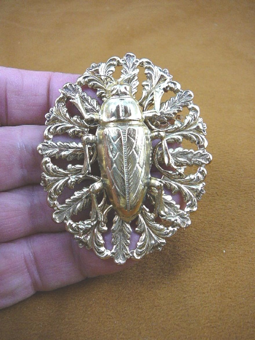 (b-bug-104) Large Cockroach roach beetle insect bug oval brass pin pendant gold