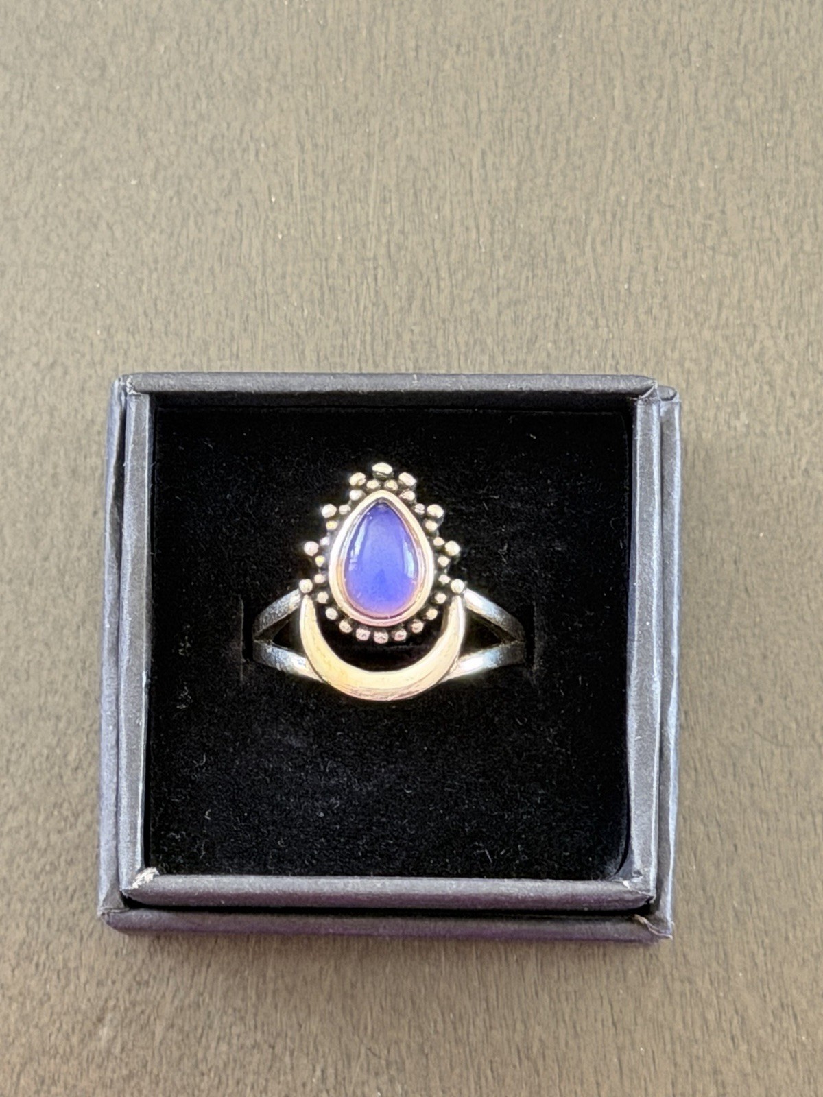 Sterling Silver Moon Teardrop Stone Mood Ring + Color Chart + Gift Box Size 7.5