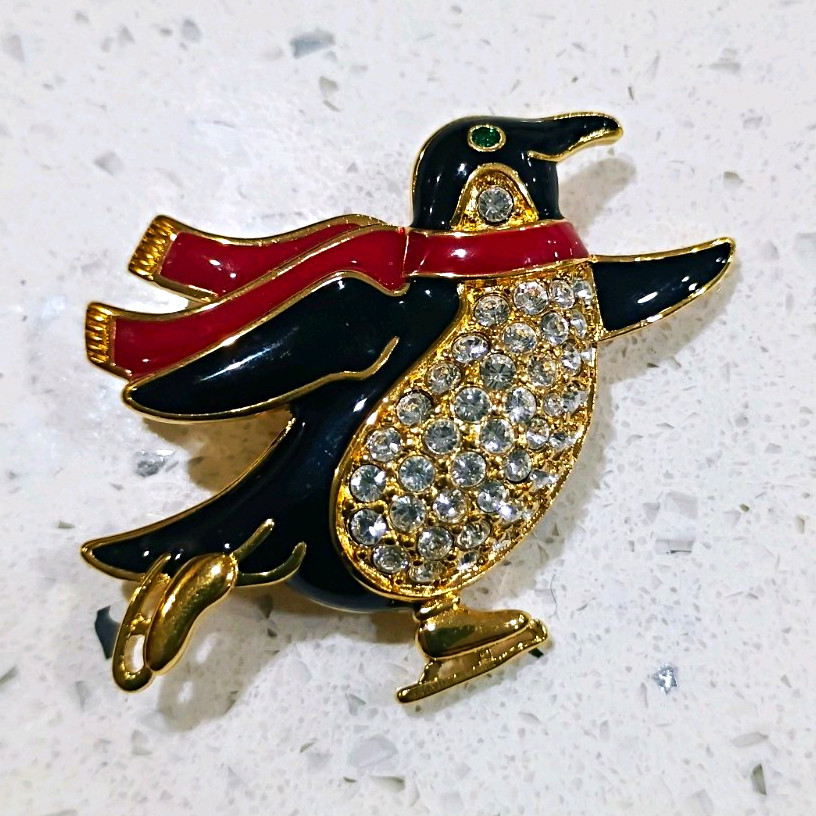 Vtg Ltd ed. 1997 TRIFARI enamel rhinestone skating penguin brooch pin Holiday