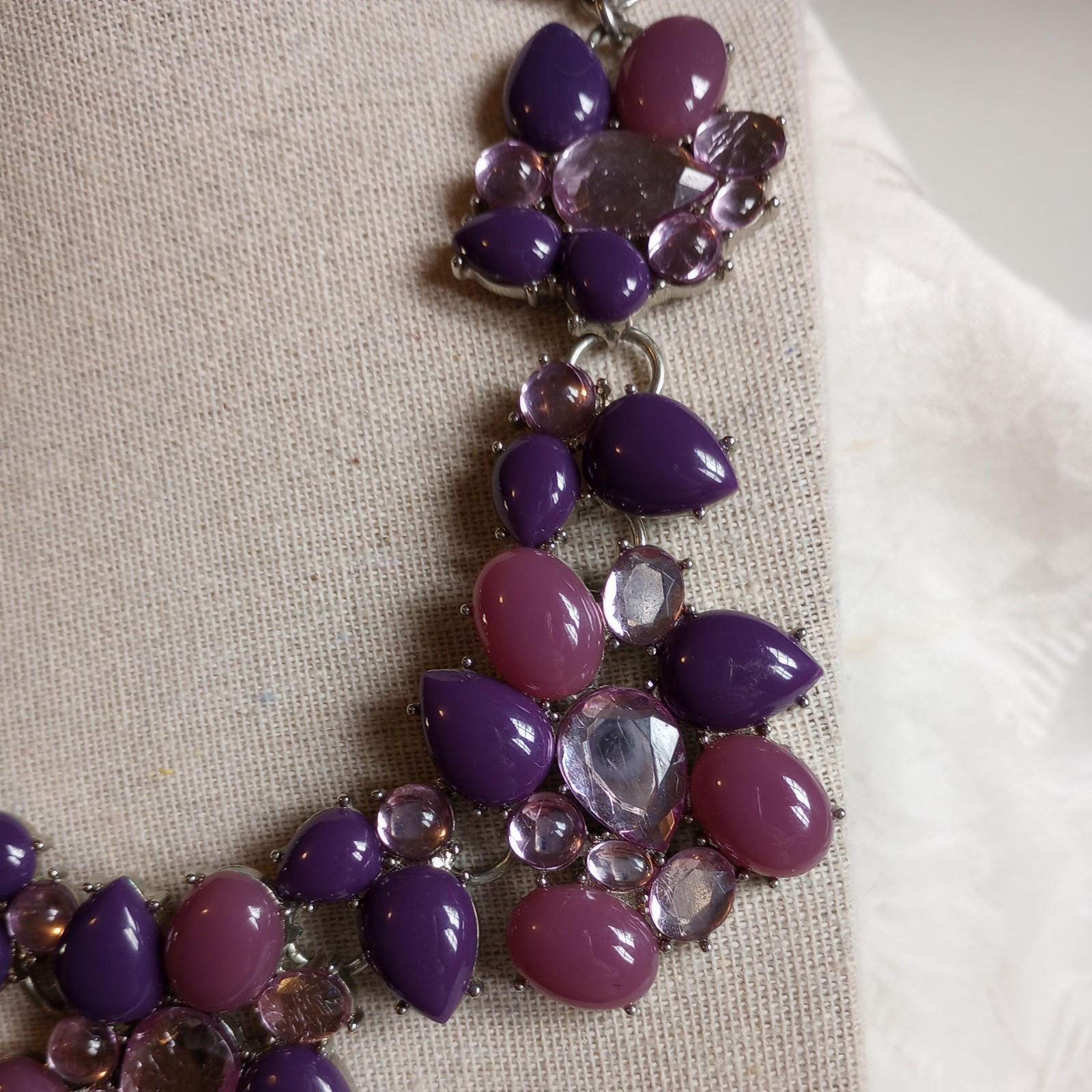 WHBM purple cabochon rose sparkling rhinestone bib statement 18″ Necklace