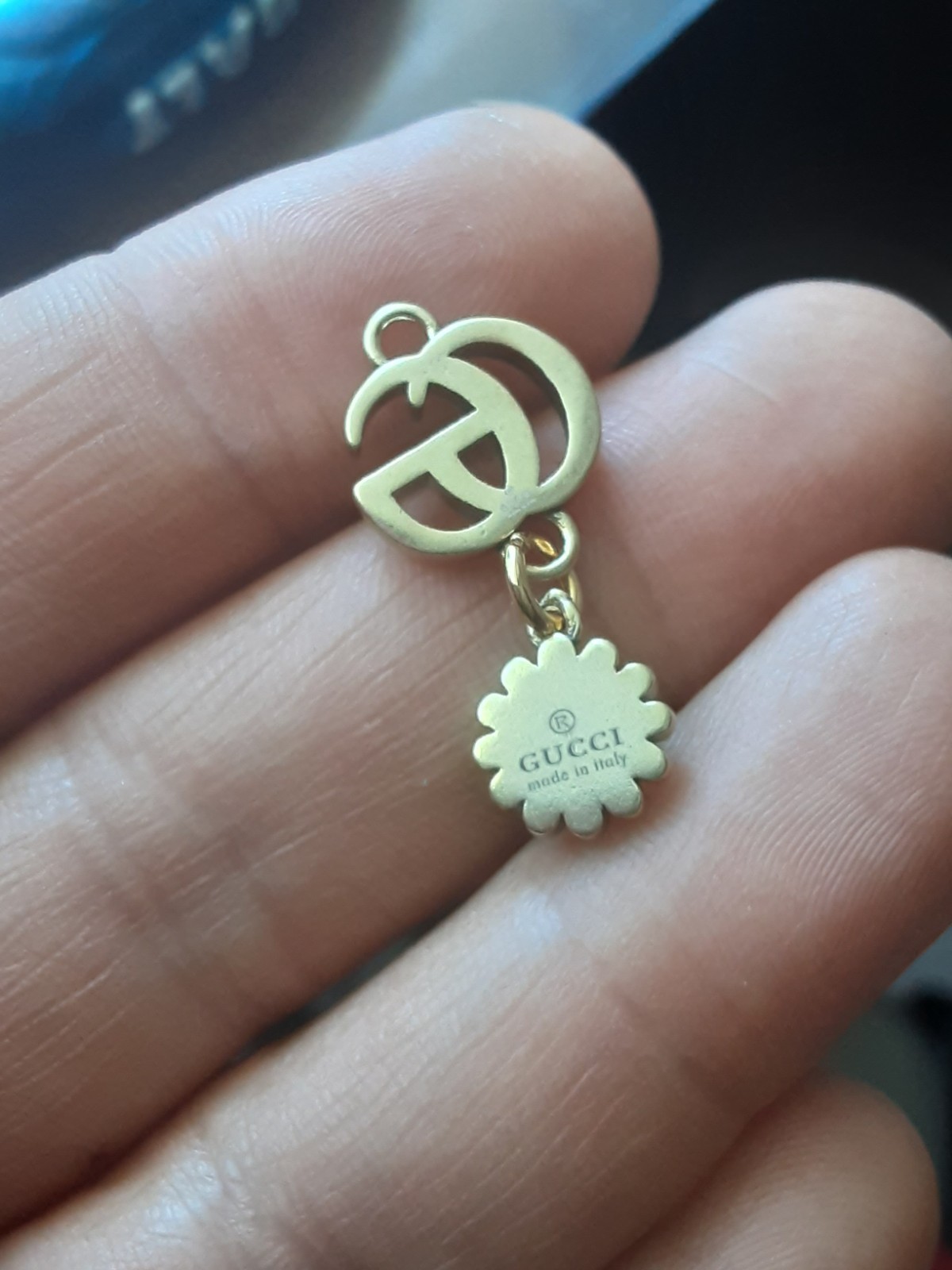 Gucci Pendant blue / gold flover Logo gg stamped zipper pull