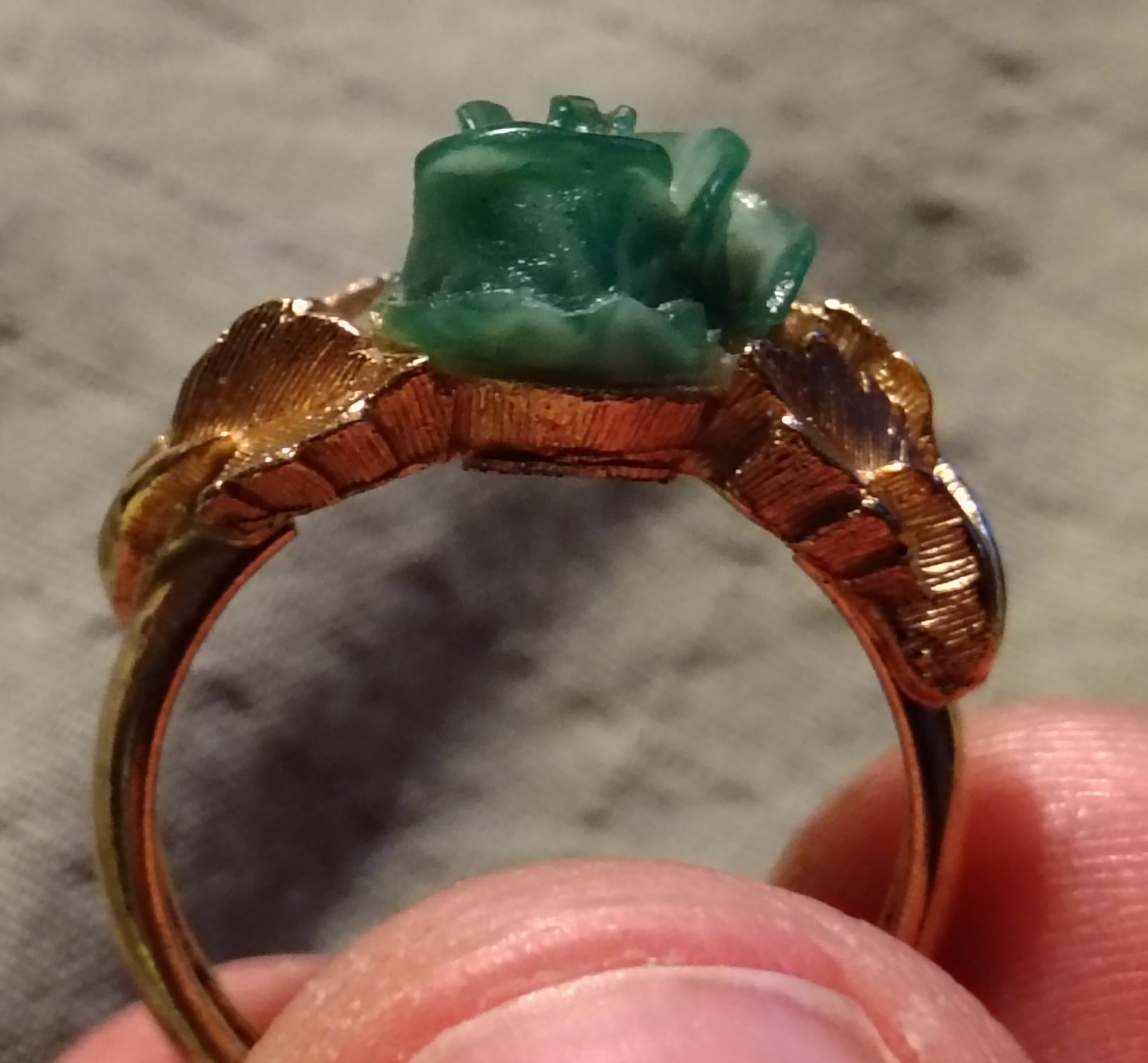Crown Trifari Persian Garden Jade Rose on Gold Toned Ring RARE Alfred Phillipe