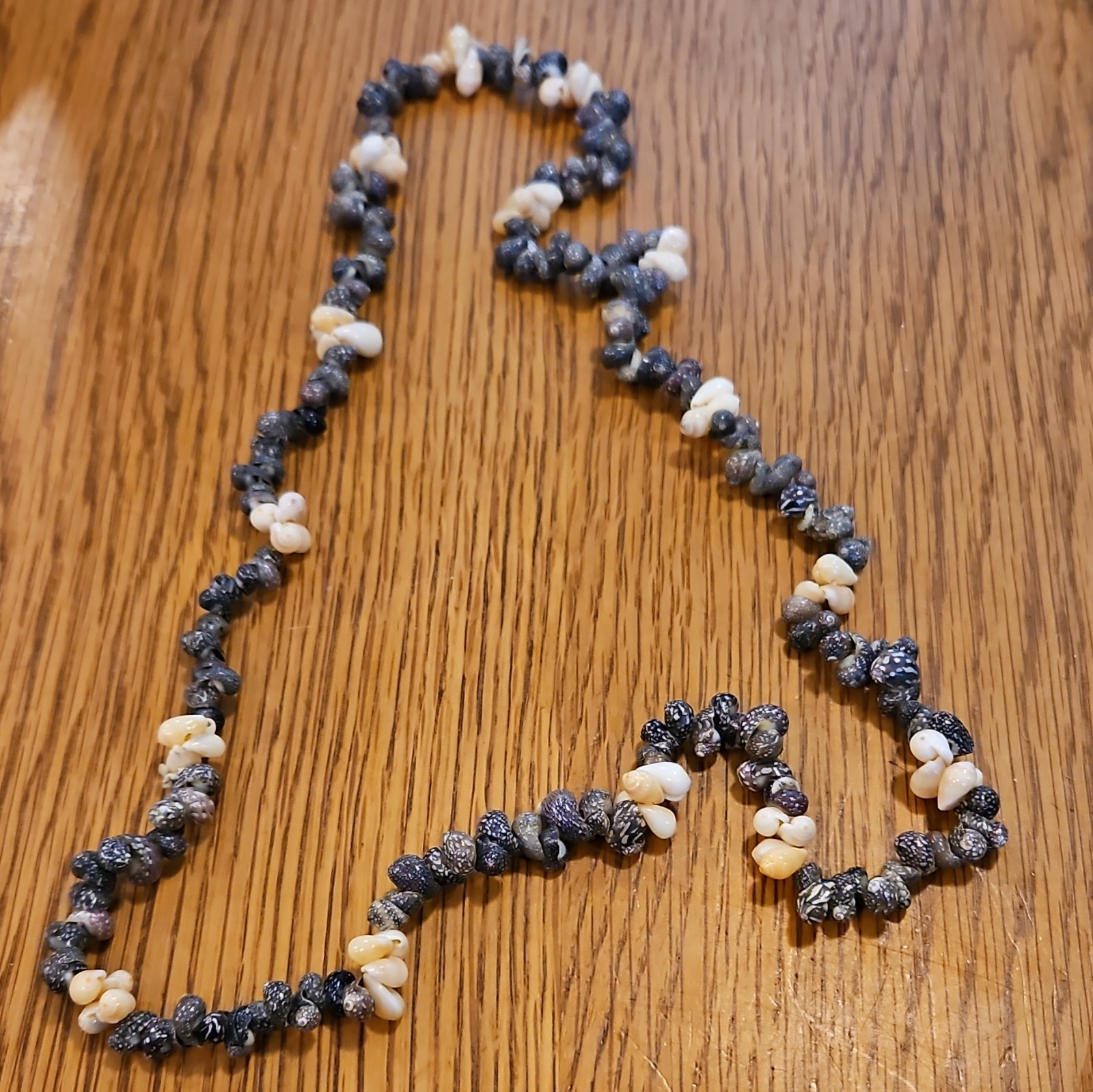 Black & Cream Natural Shell Chip Beaded Necklace, Bead Chain, Nature Theme