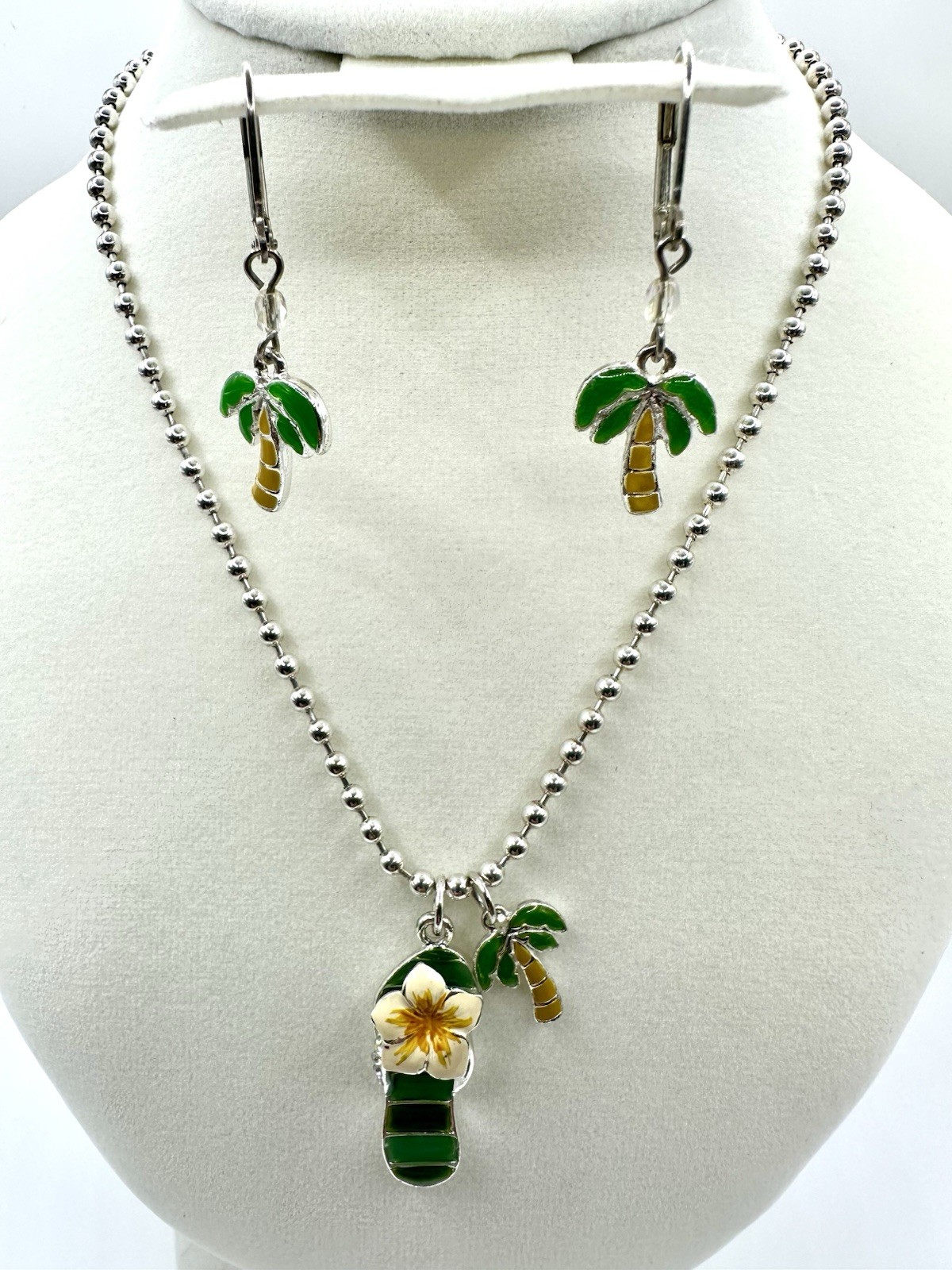 🌴 Cookie Lee Beach Flip Flop Palm Tree Necklace & Dangle Earrings Set