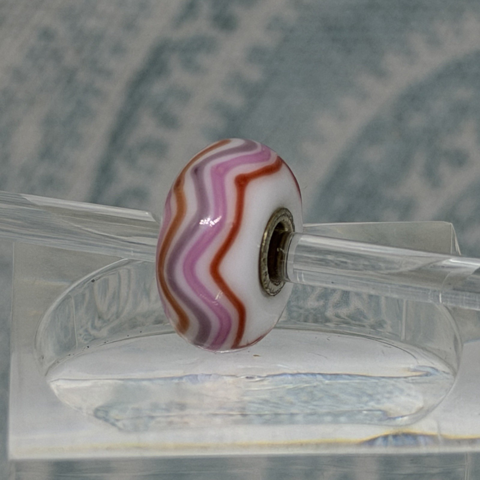 Authentic Trollbeads OOAK Pink, Red & Purple Chevrons on White CC, New (114)
