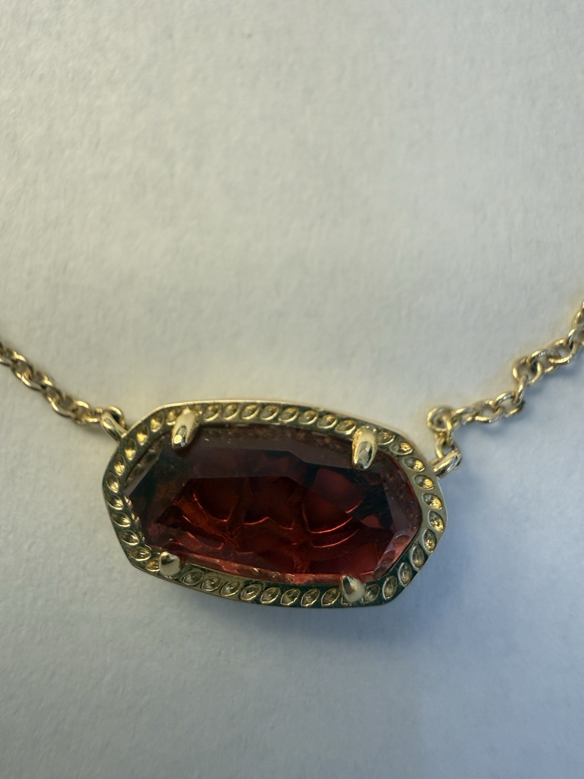Kendra Scott Elisa Gold Pendant Necklace in Berry Glass 15-17 Inch