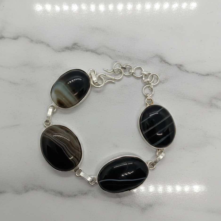 Oval Black Agate Bracelet, Natural Banding, Simple Elegant Link Bracelet