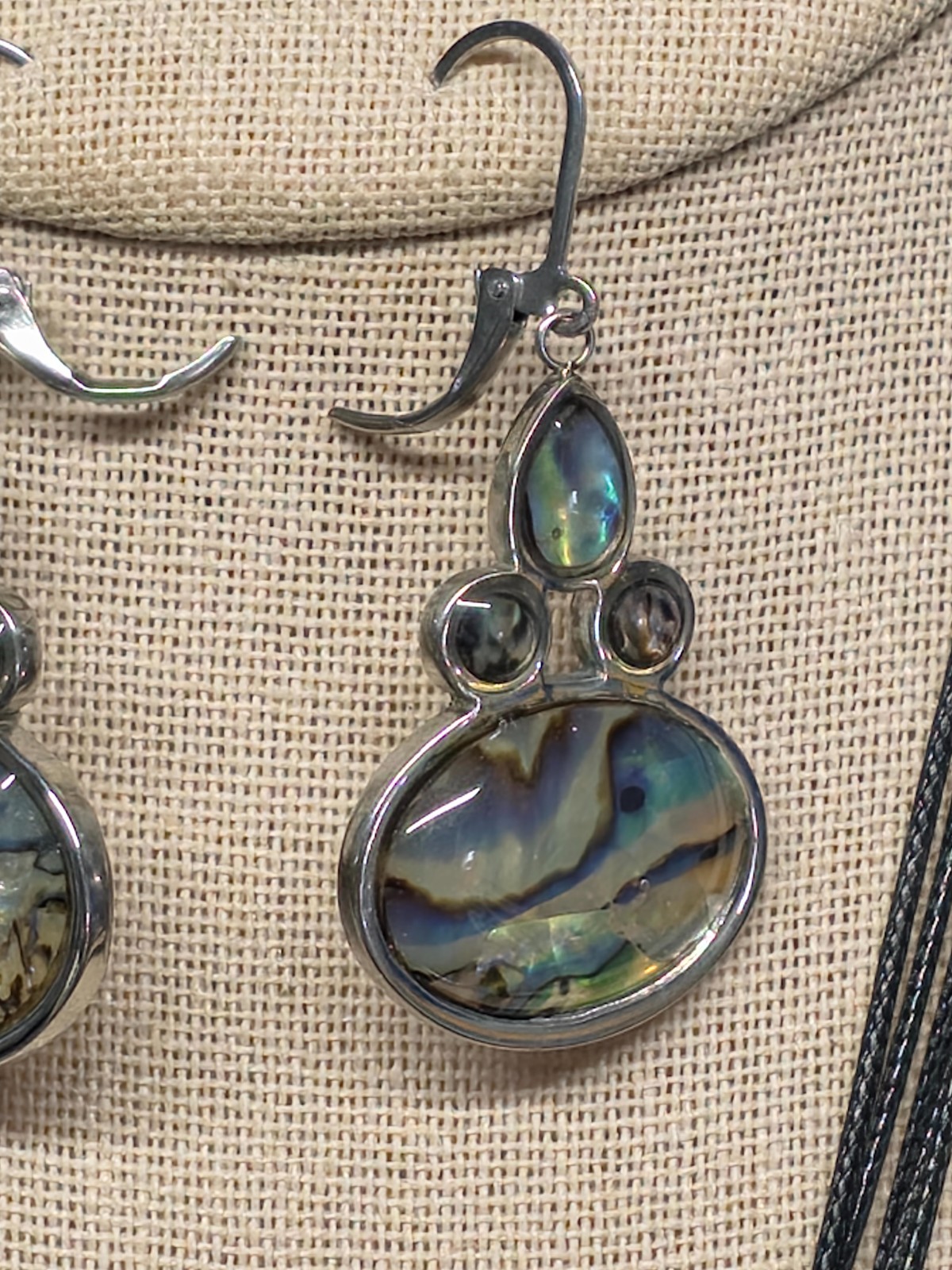 Artisan Abalone Shell Necklace Earring Set Multi Cord Silver Tone Ornate 16-18″