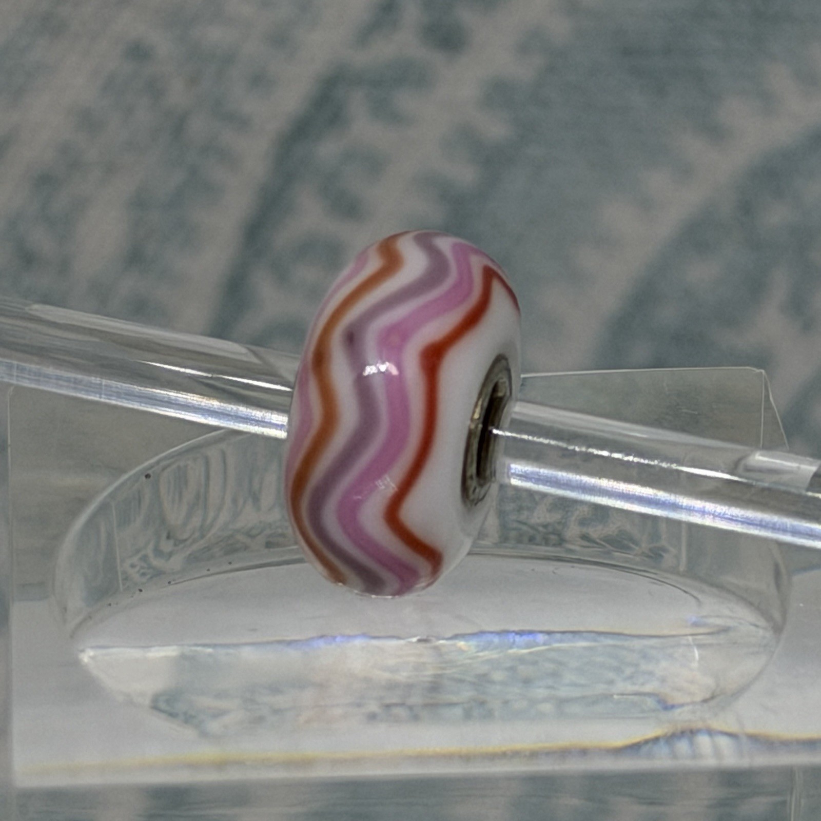 Authentic Trollbeads OOAK Pink, Red & Purple Chevrons on White CC, New (114)