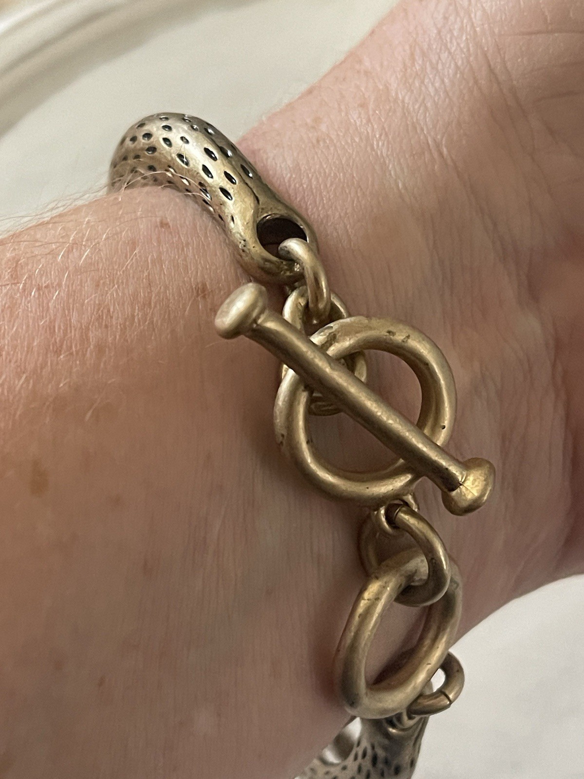 Vintage Gold Bronze Brass Metal Double Fox Head Cuff Bracelet Heavy Unique