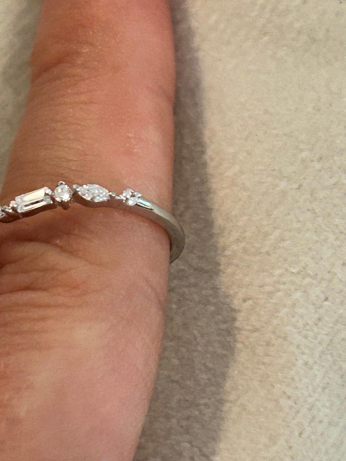 ring band sterling silver 925 beautiful unique size 0.97g a5 lot size 7.25