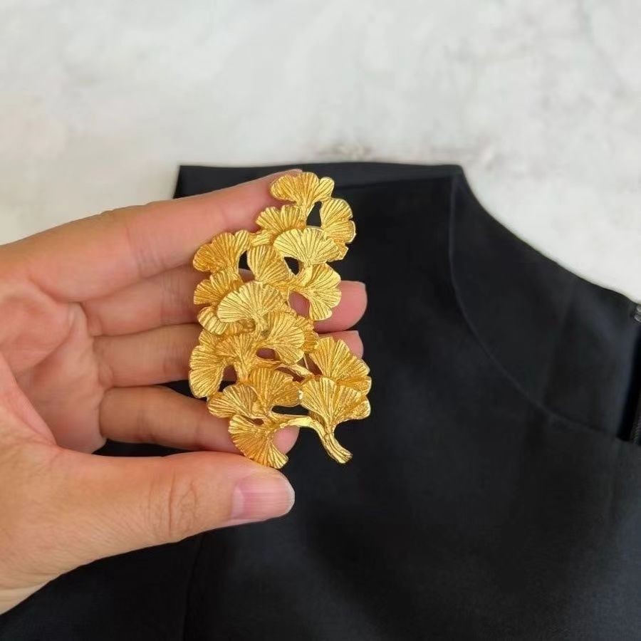 Ginkgo Leaf Brooch Chinese Style Vintage Pin Sweater Coat Dress Jewelry