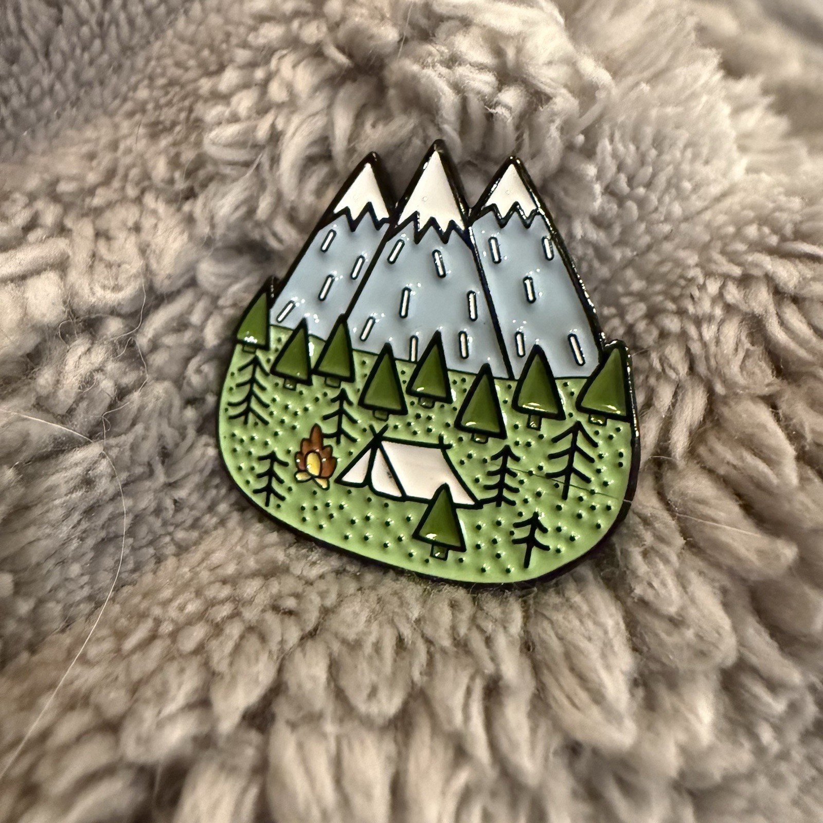 Enamel Pin Mountain Adventure Outdoors Brooch Backpack Travel Tent Camping New
