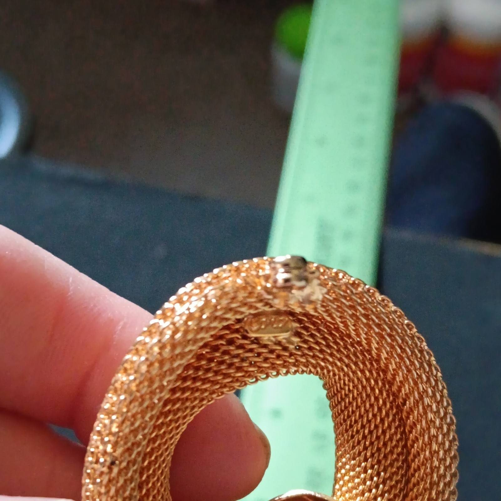 Coro Gold Tone Textured Mesh Round Circle Brooch Pin 2 in Metal Beauty Theme