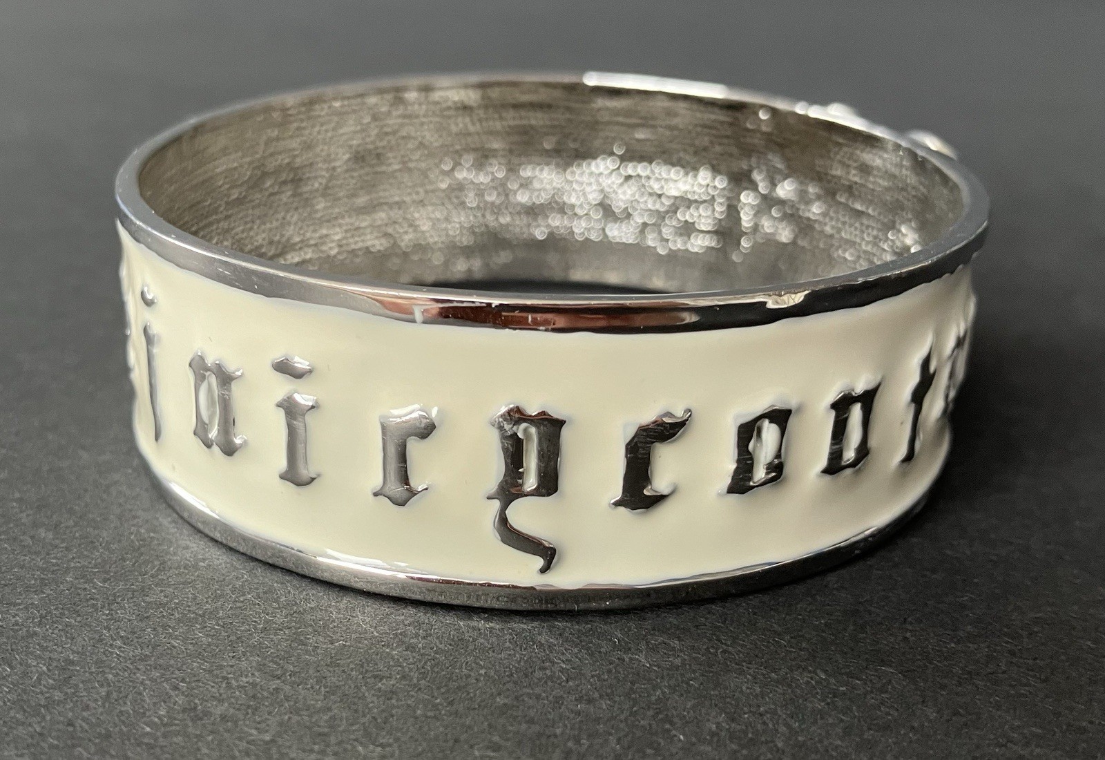 Vintage Y2K Juicy Couture Silver White/Cream Enamel Heart Bangle Bracelet