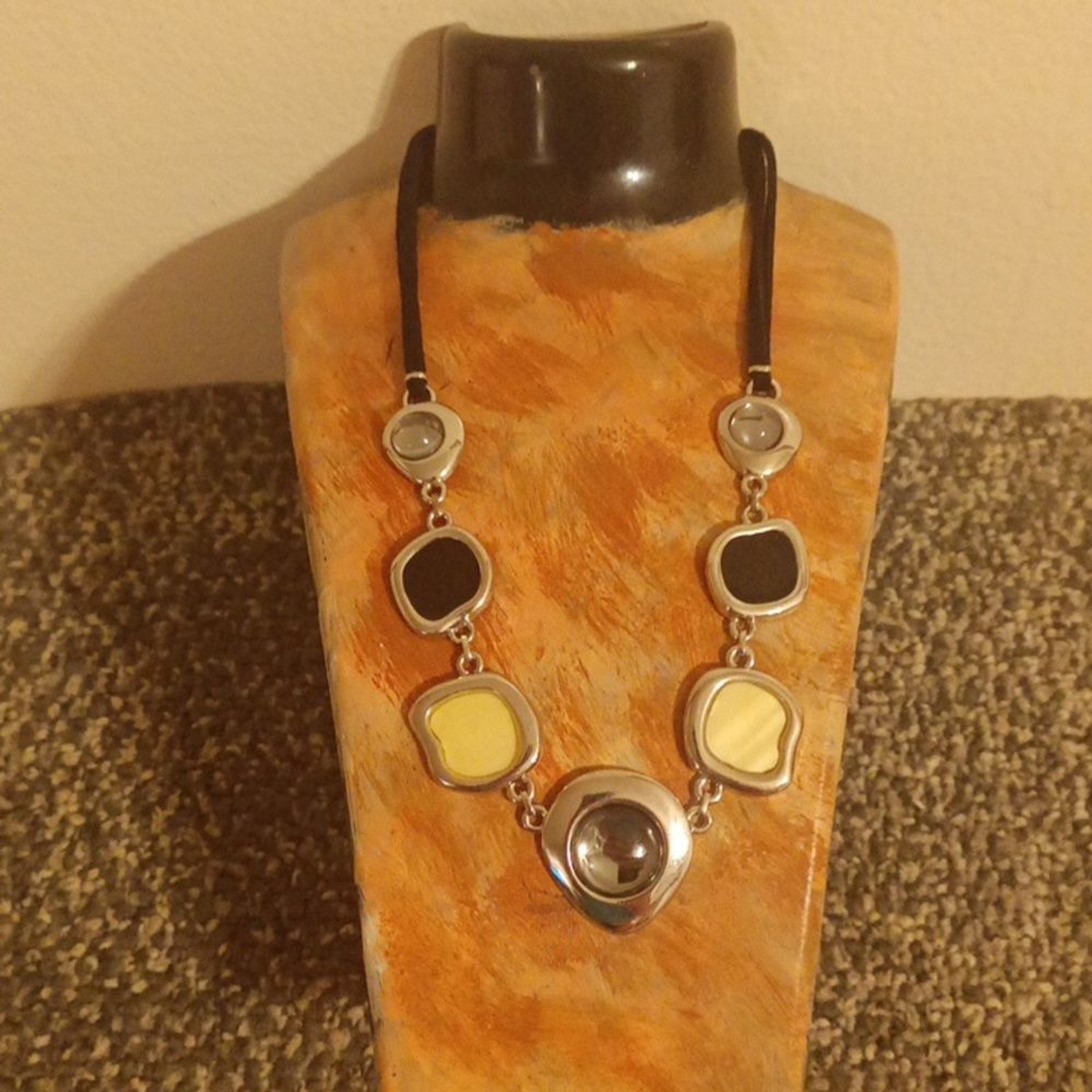 Lia Sophia Milky Way mother of pearl and cut crystal statement women’s n…