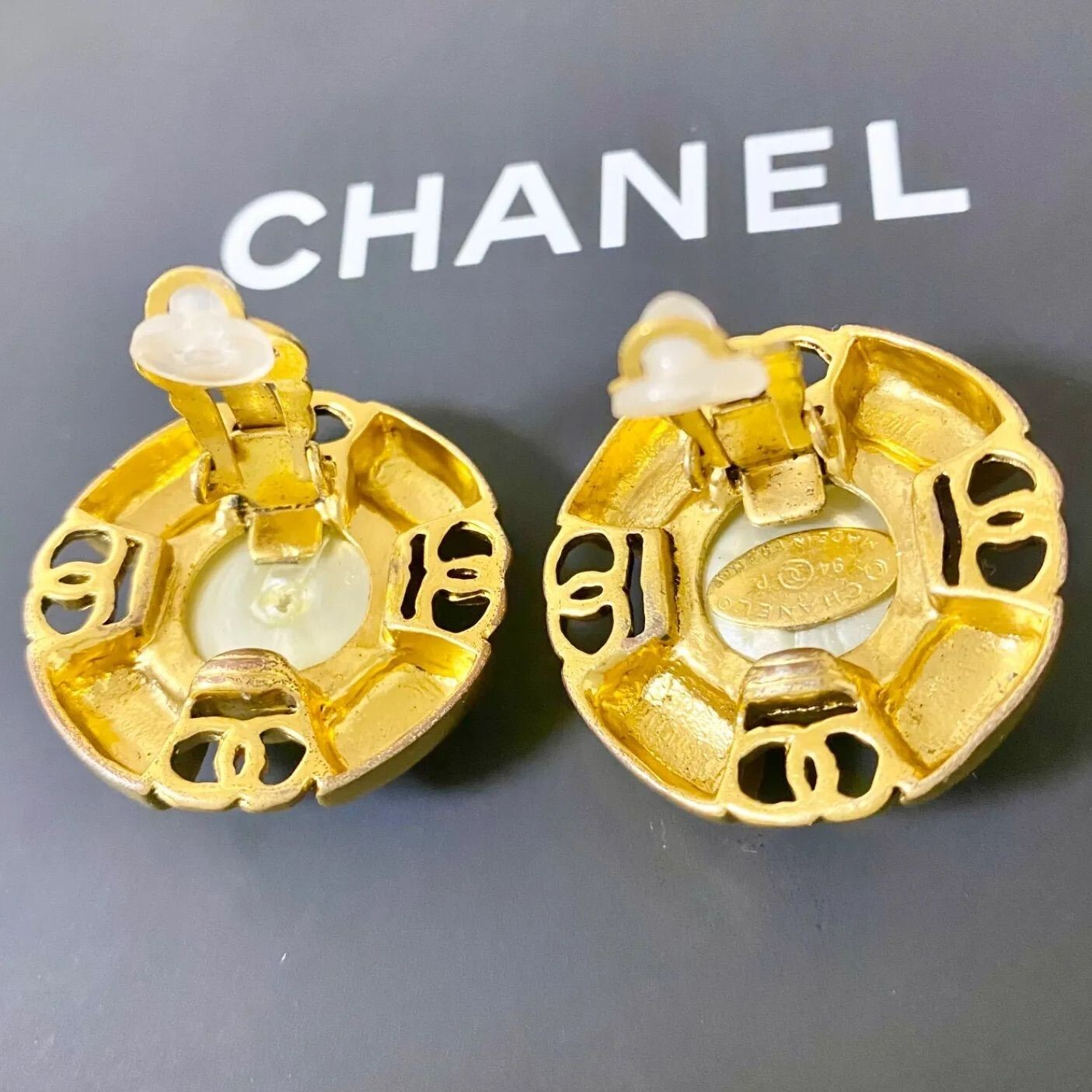 CHANEL Earrings AUTH Coco CC Logo Rare Vintage Gold 94P 4 CC Pearl 3.1cm F/S