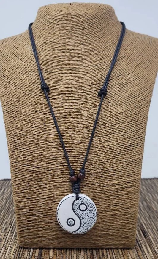 White Yin Yang Necklace Adjustable Cord Tai Chi Pendant Unisex Resin Carved