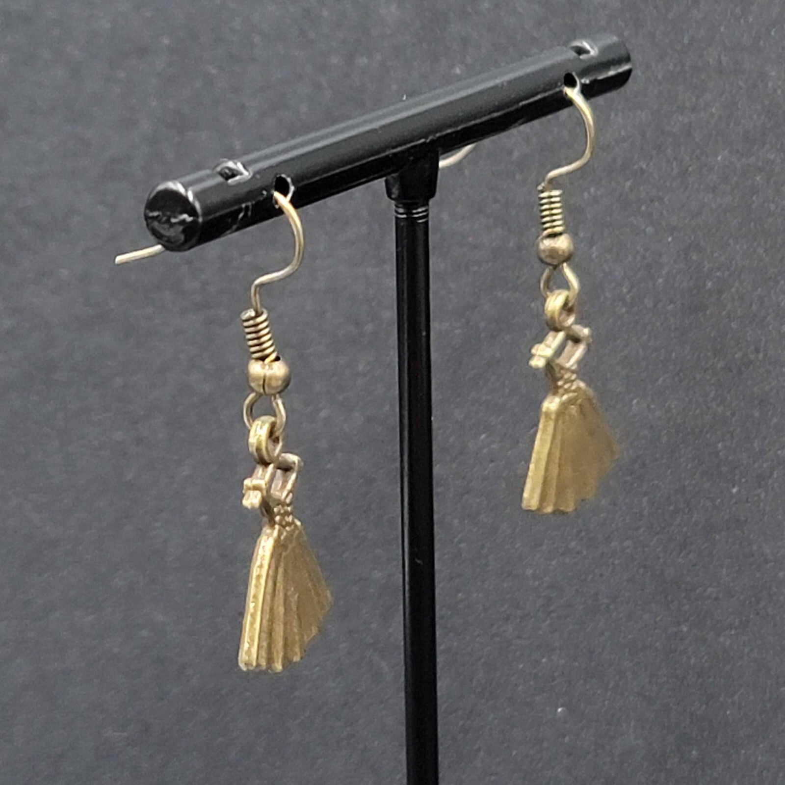 Dress Pierced Earrings Bronze tone Dangle 3/4″