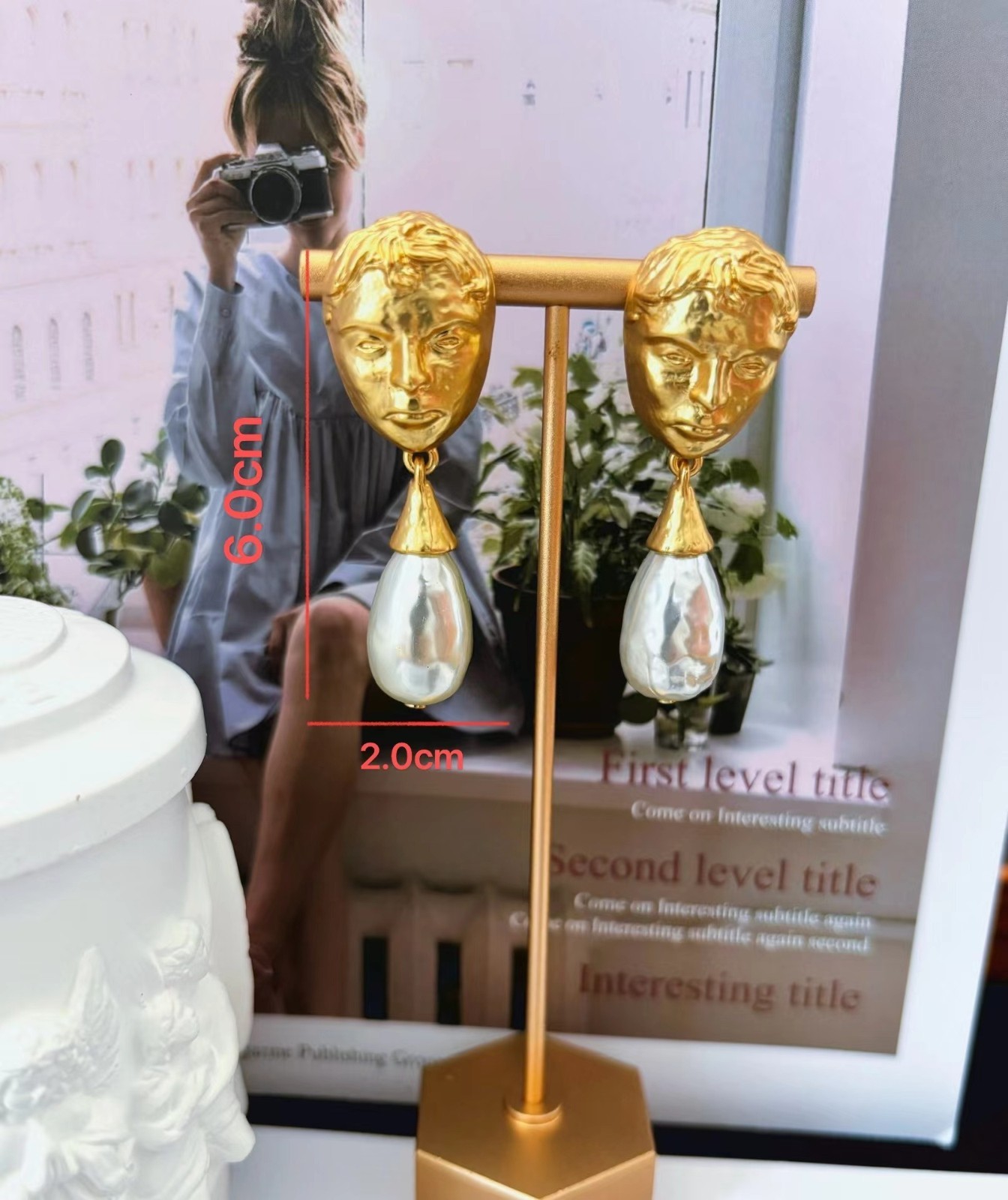 AUTHENTIC Super High Quality Schiaparelli Facial Sculpture Pearl Gold Earrings