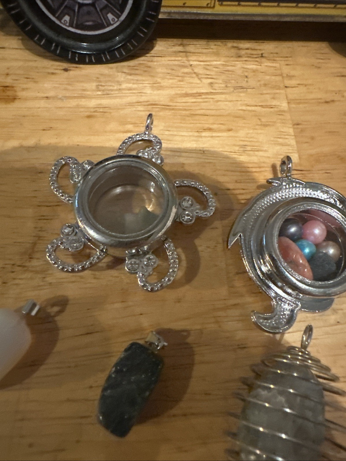 Set Of 8 Assorted Pendants 6 Are Stones The Other 2 Are Metal Open Lockets