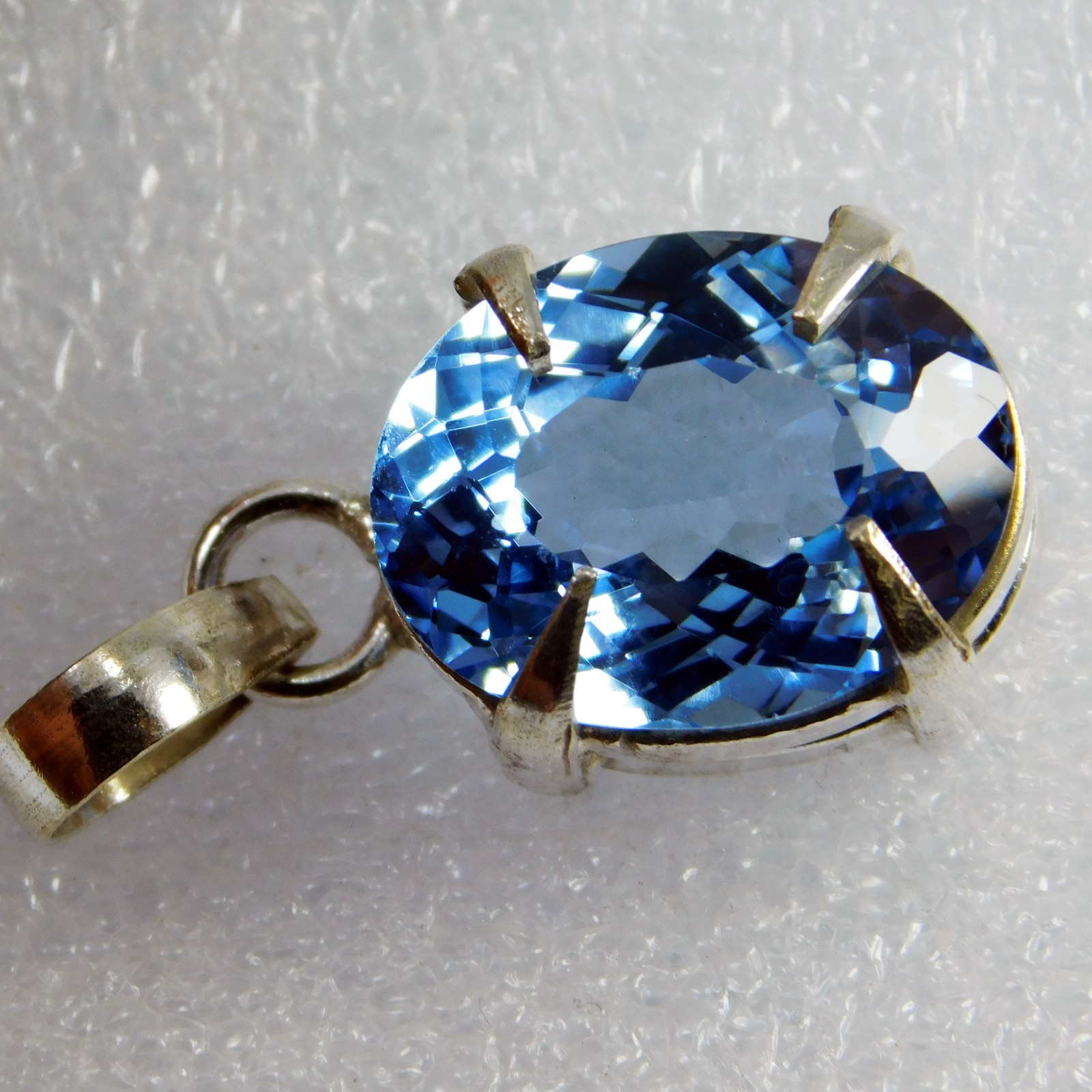 Natural 32.50 CT Certified Blue Sapphire Loose Gemstone Pendant 925 Solid Silver