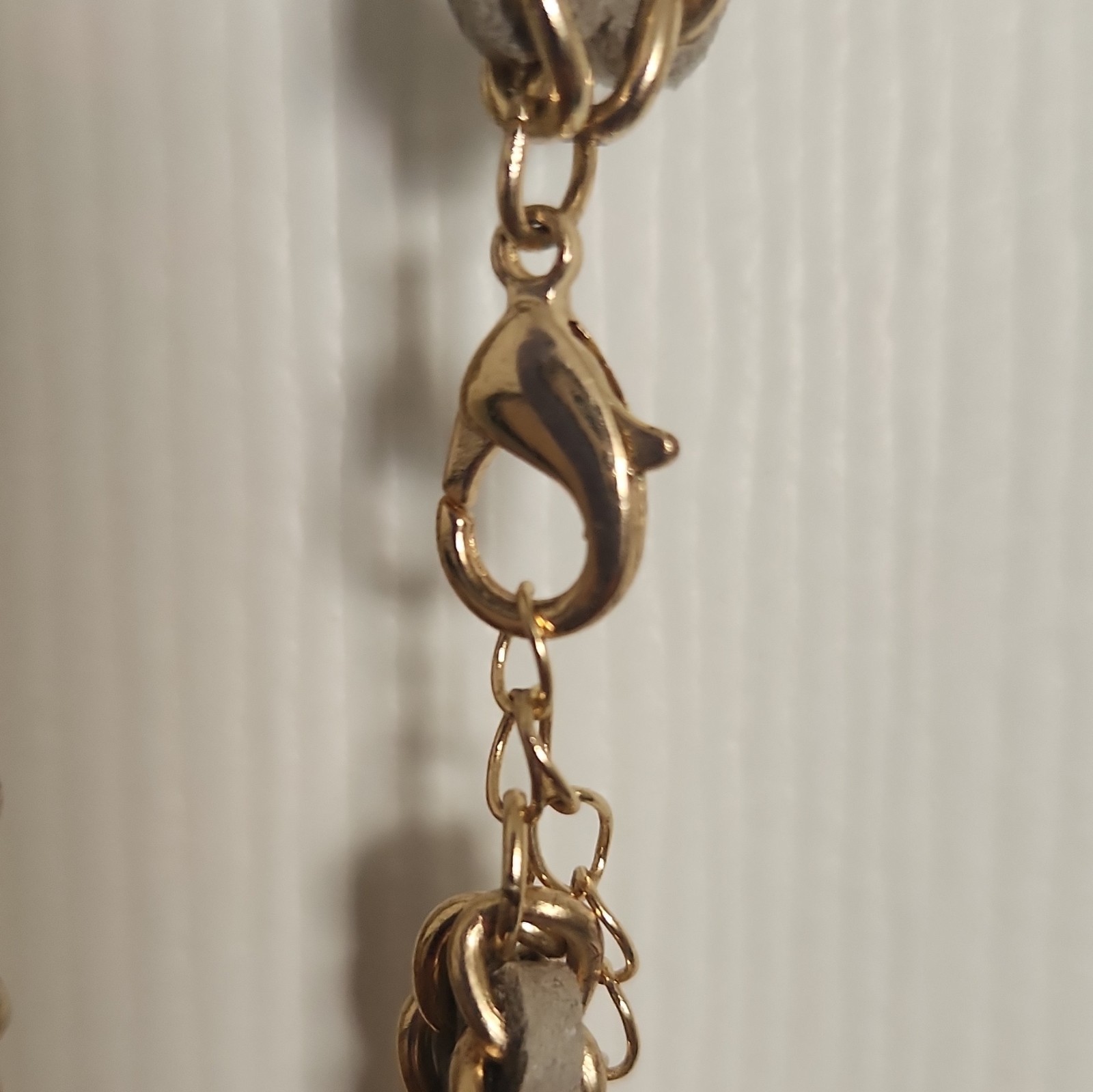 Gold Tone Cable Chain Shell Charm Pendant Necklace Lobster Clasp