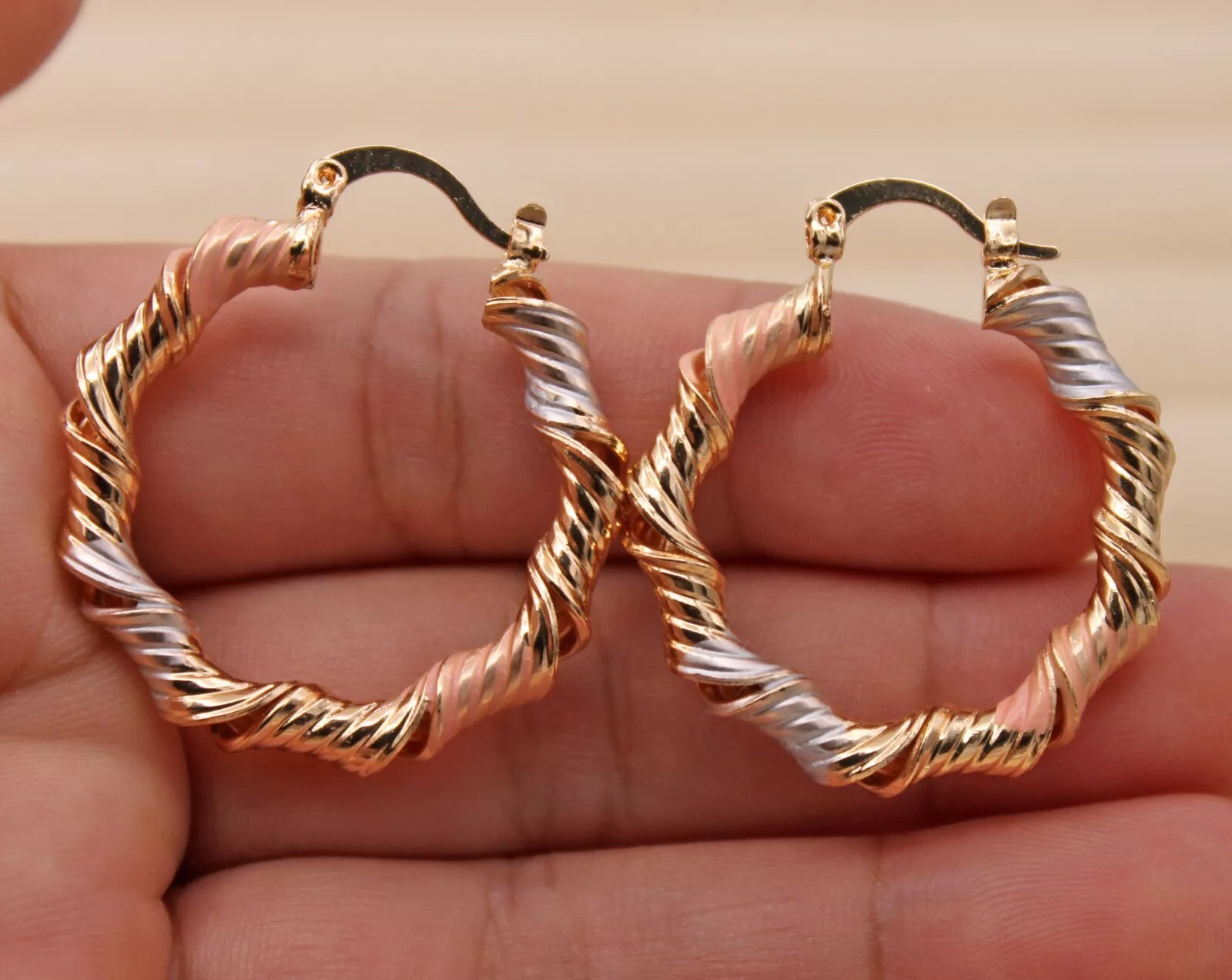 Pretty 18K Yellow Gold Filled Enamel Tri-Color Twist 1.25″ Round Hoop Earrings