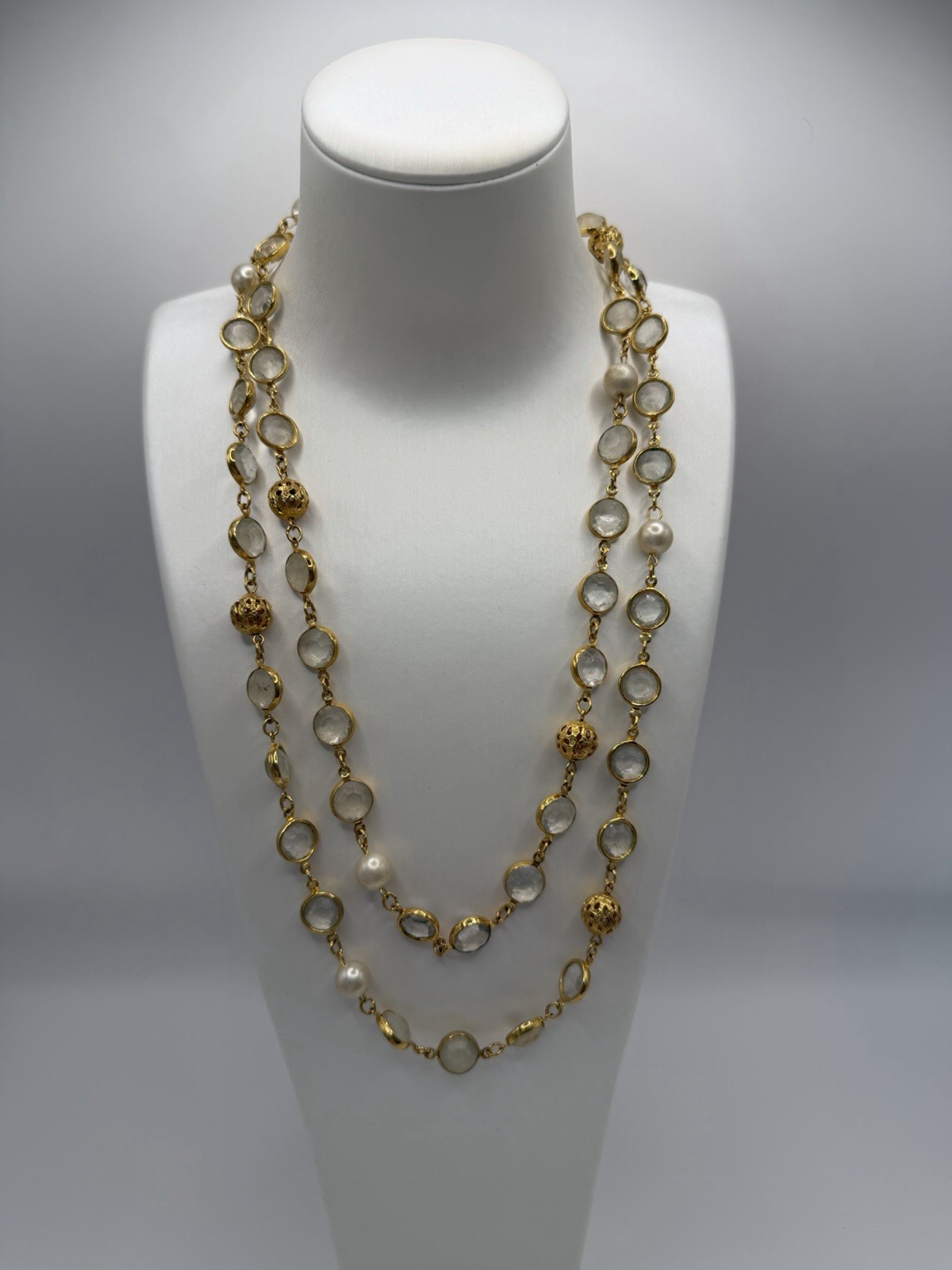 Pierre Balmain Crystals And Pearls Gold Tone Ling Necklace 49”