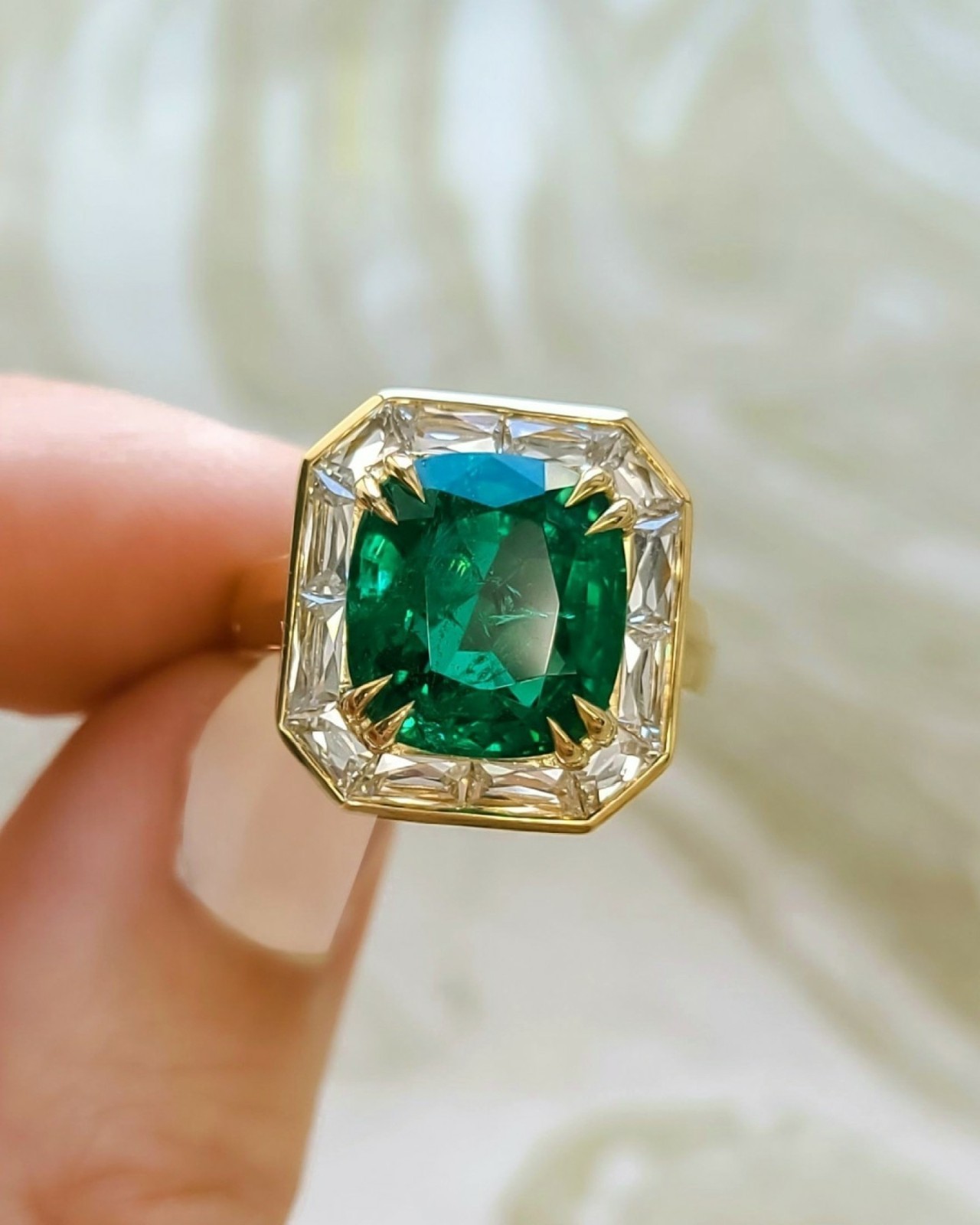 Green Cubic Zirconia Cushion Cut Ring 925 Gold Plated Halo Valentine Gifts