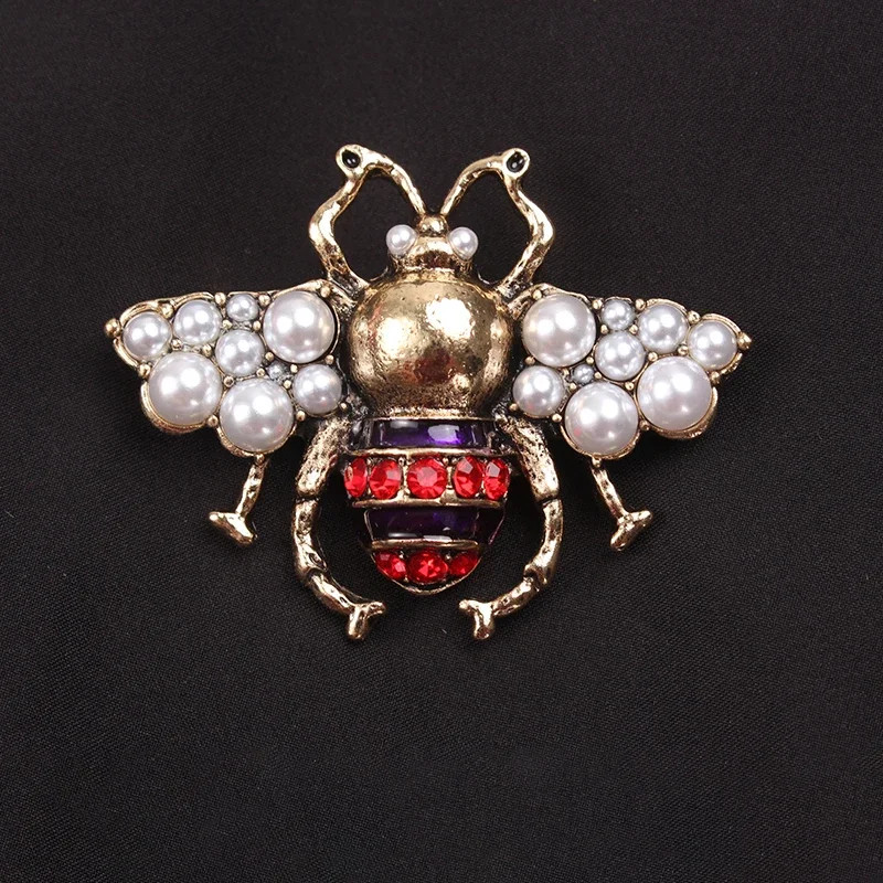 Women Men Unisex Bee Lover Brooch Fashion Bees Animals Pins Badge Jewelry