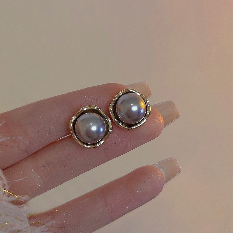 Gray Pearl Small 925 Sterling Silver Stud Earrings