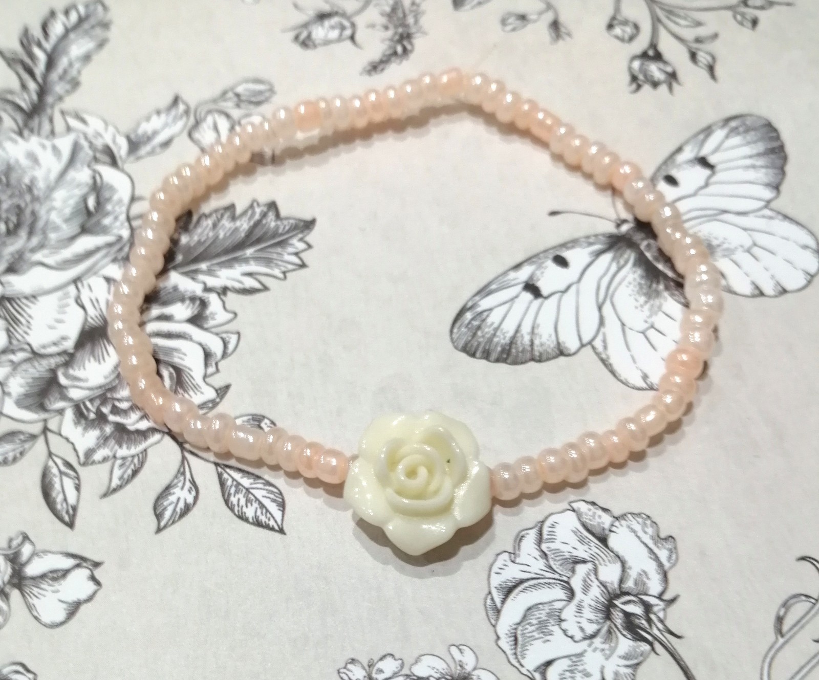 Boho Hippie Peaches & Cream Pale Orange Glass Seed Bead Plastic Flower Bracelet
