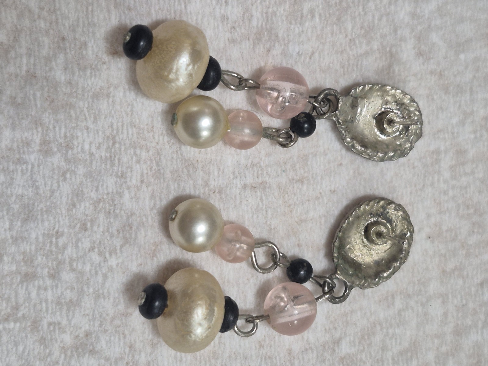 Silver Tone Dangle Drop Earrings Post – Pink & Black Glass Beads Faux Pearls
