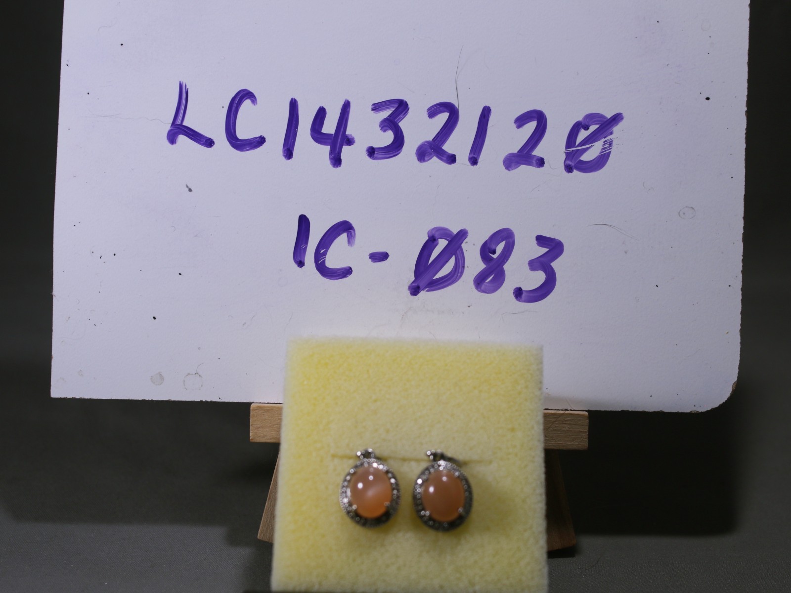 SRI LANKAN ORANGE MOONSTONE – HALO – DANGLE EARRINGS – PLATINUM/STER SILVER
